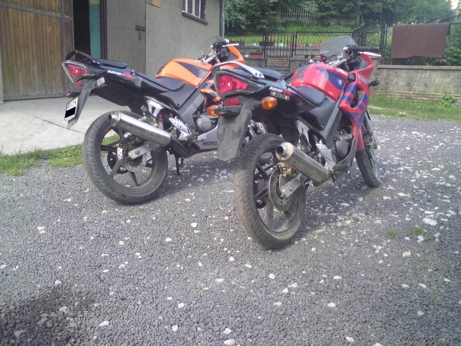Photo 1847181