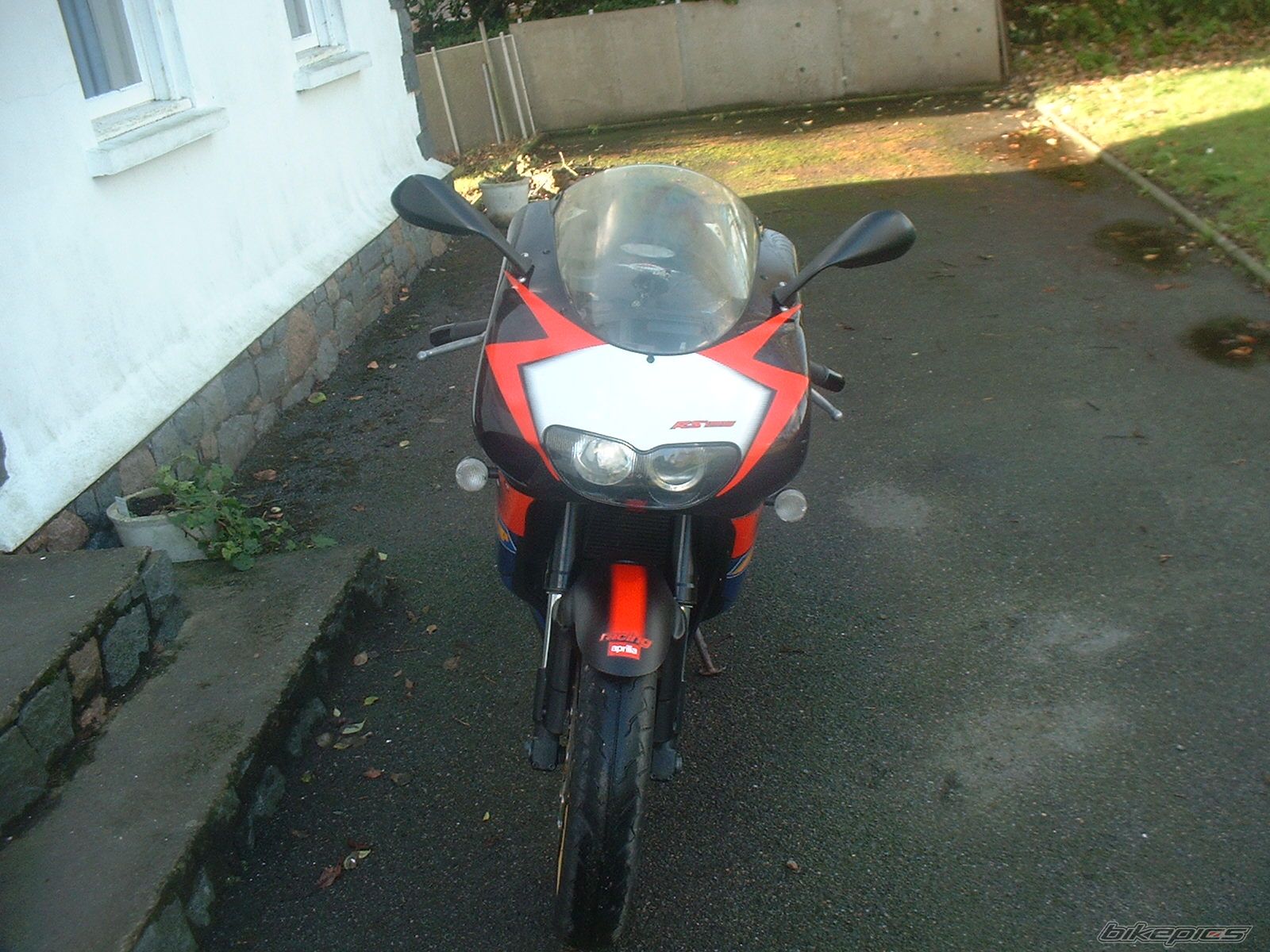 Photo 1847208