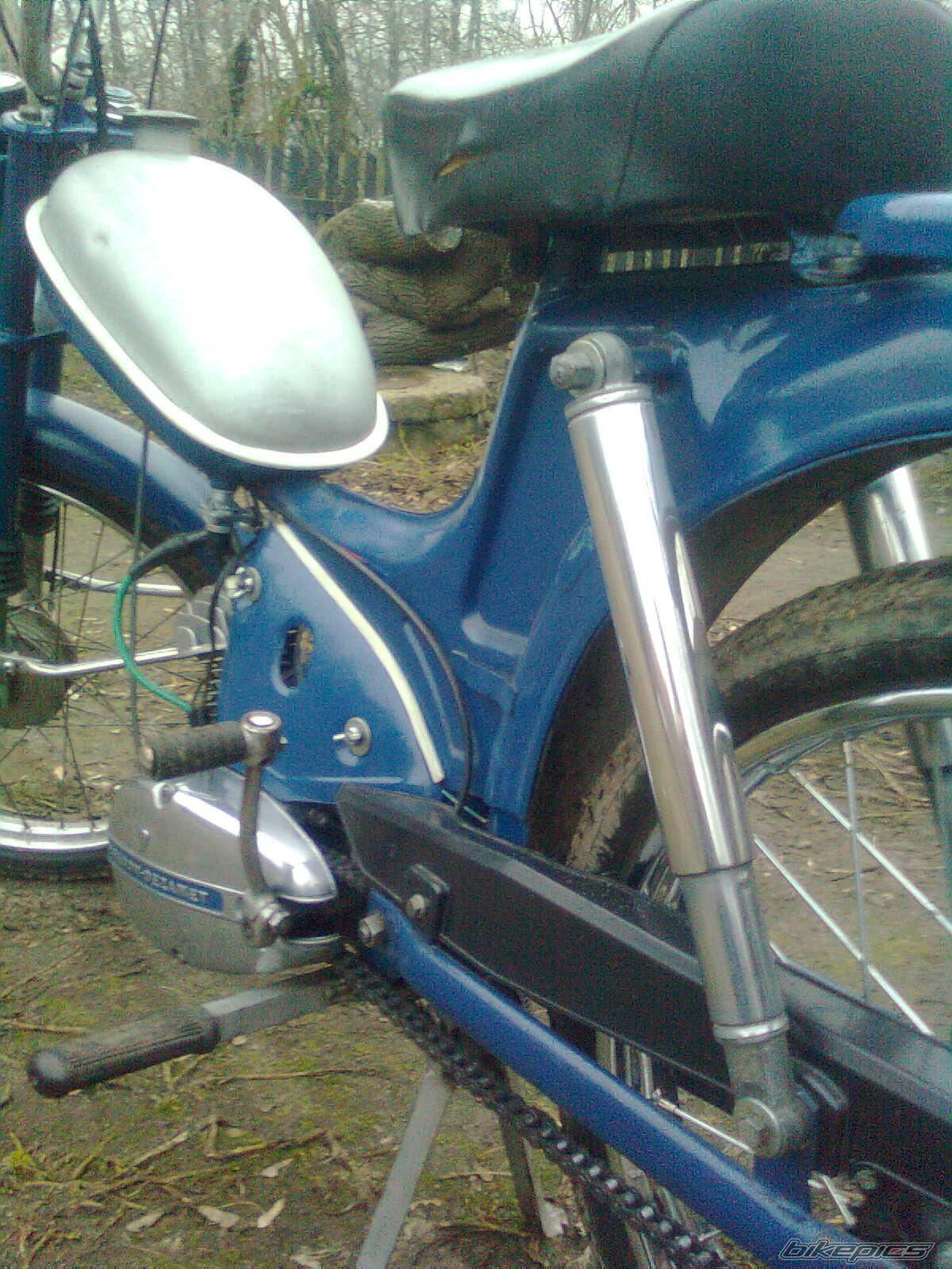 Photo 1847411