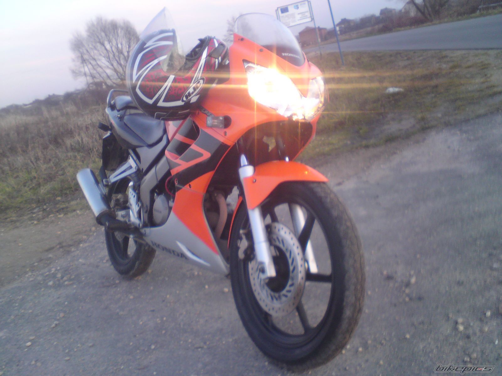 Photo 1847878