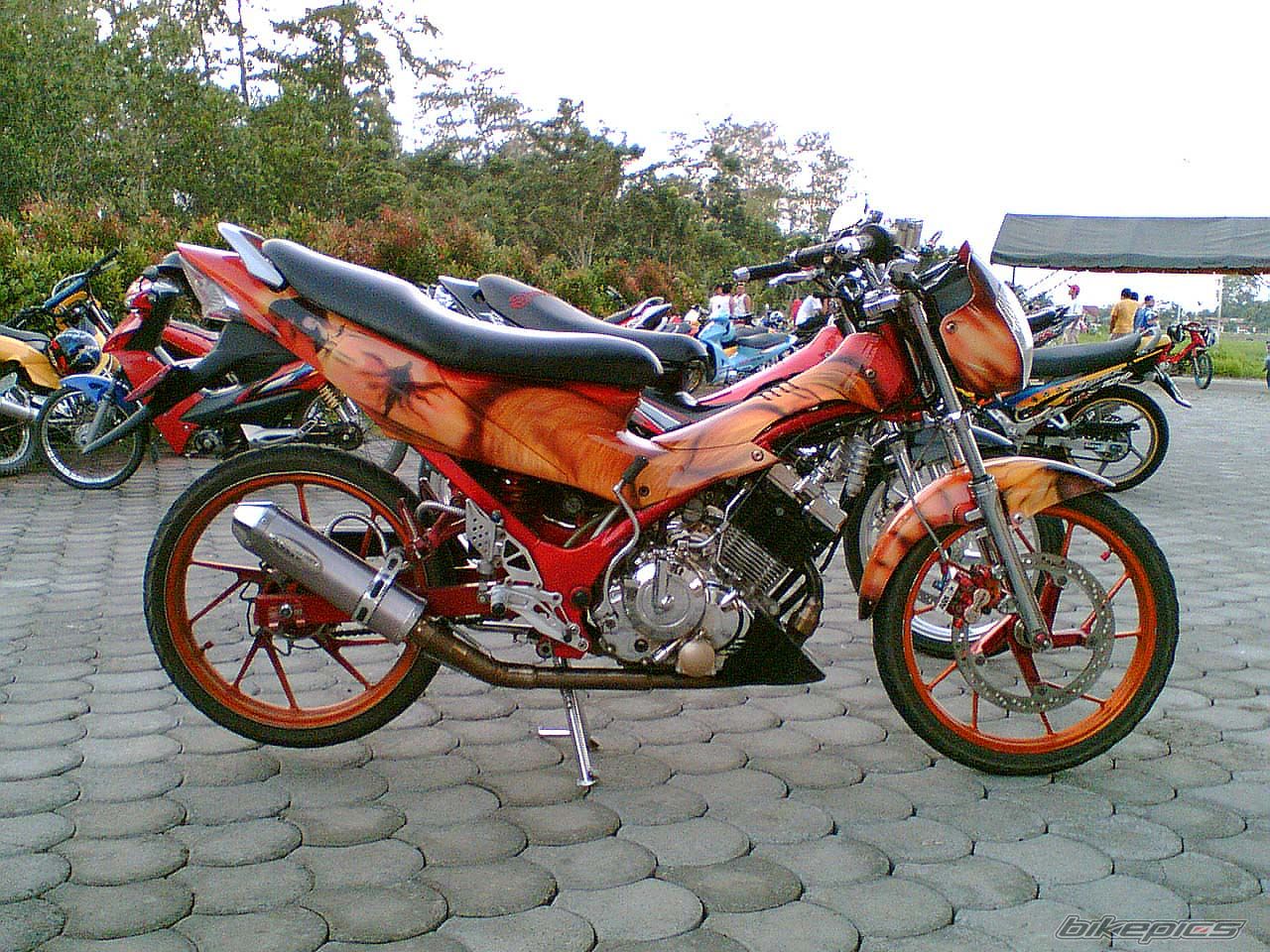 Photo 1848145