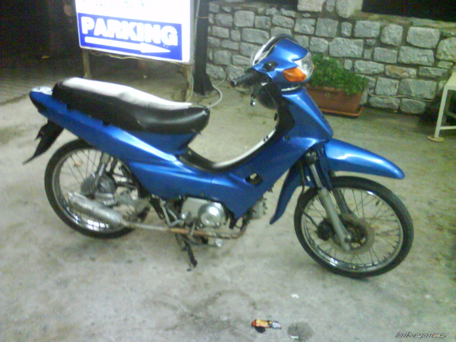 Photo 1848996