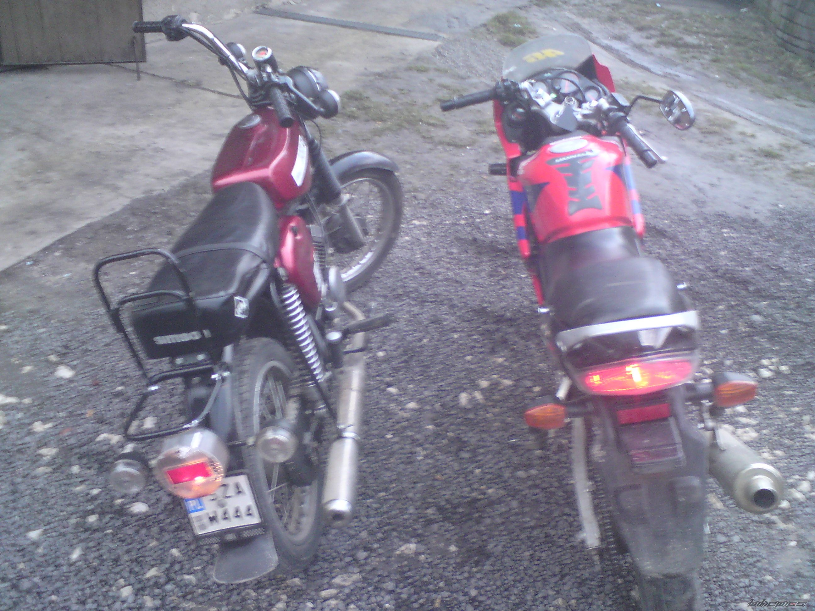 Photo 1850086