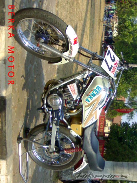 Photo 1850137