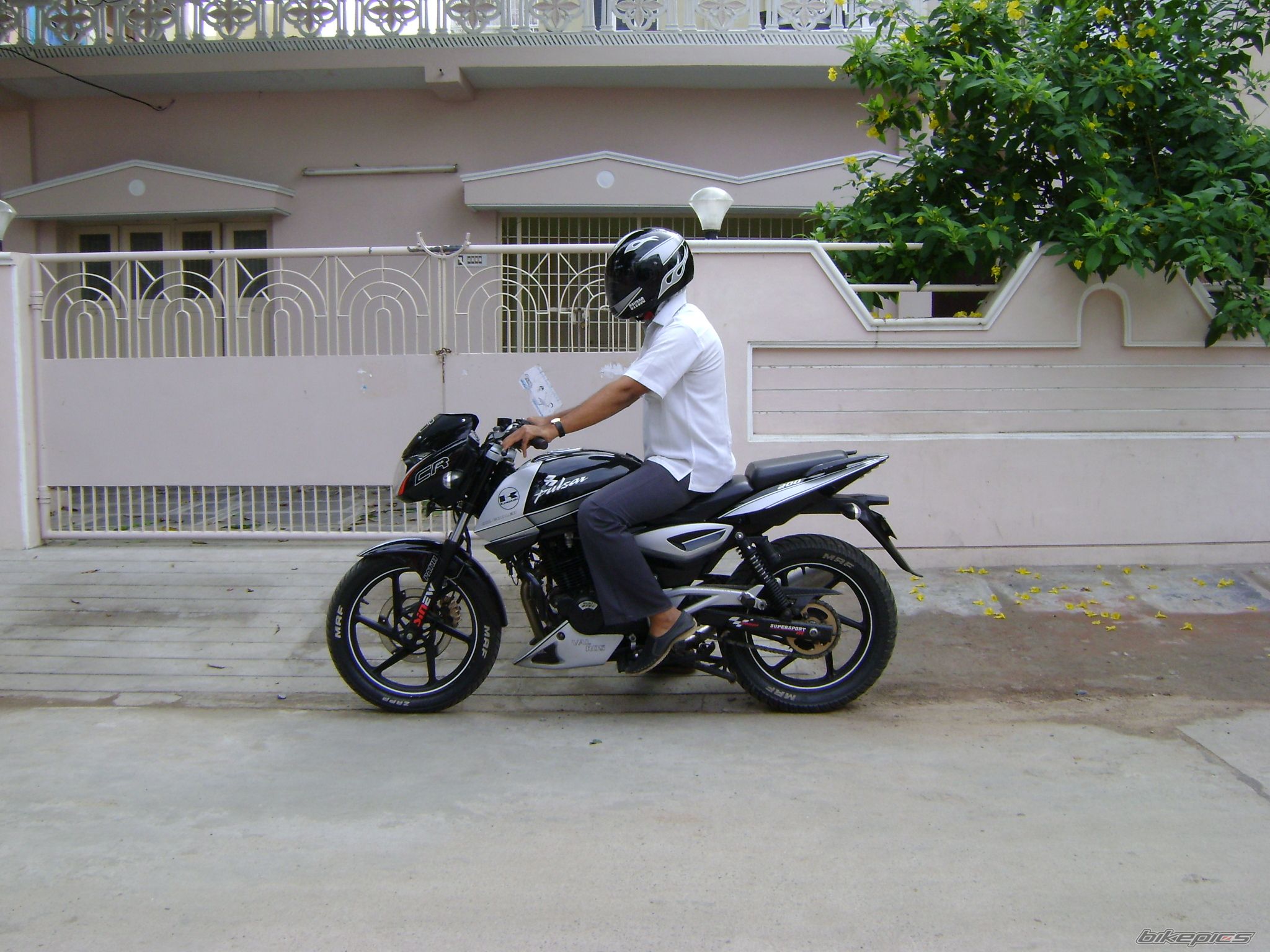 Bike Photo 1850189