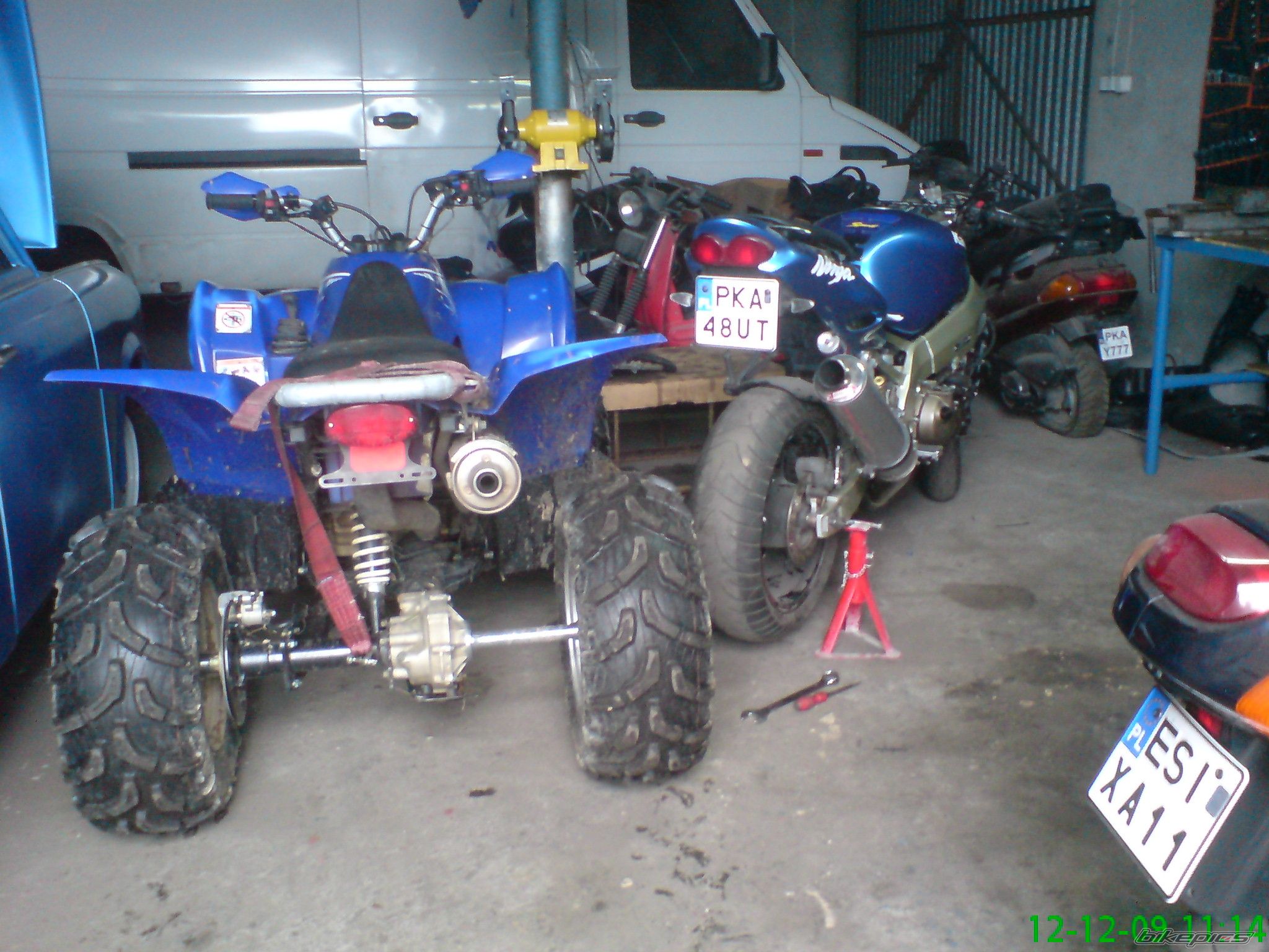 Photo 1852181