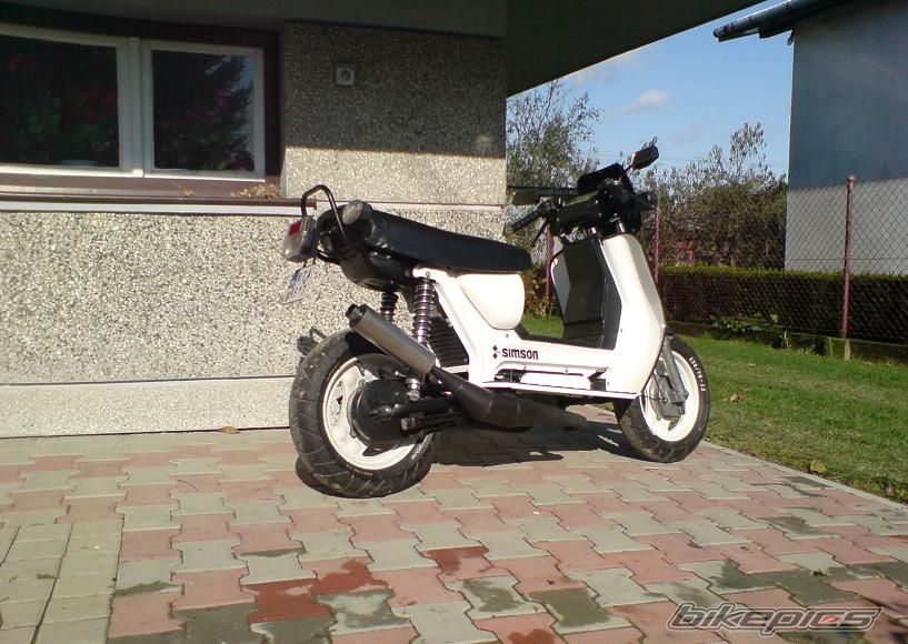Photo 1852199