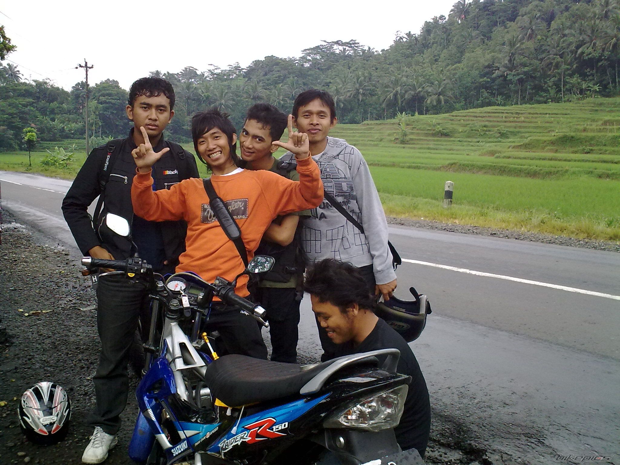Photo 1852437