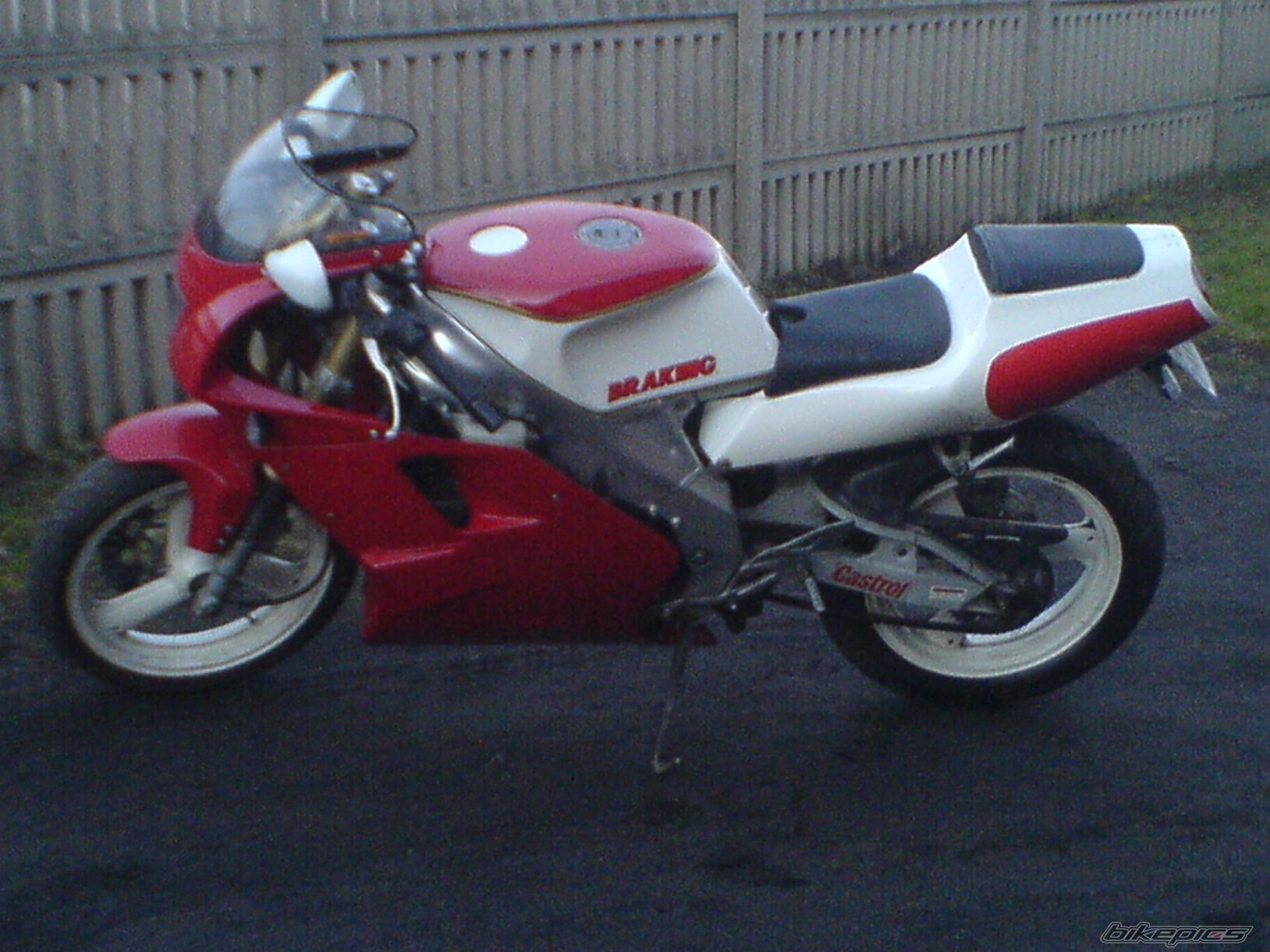 Photo 1852815