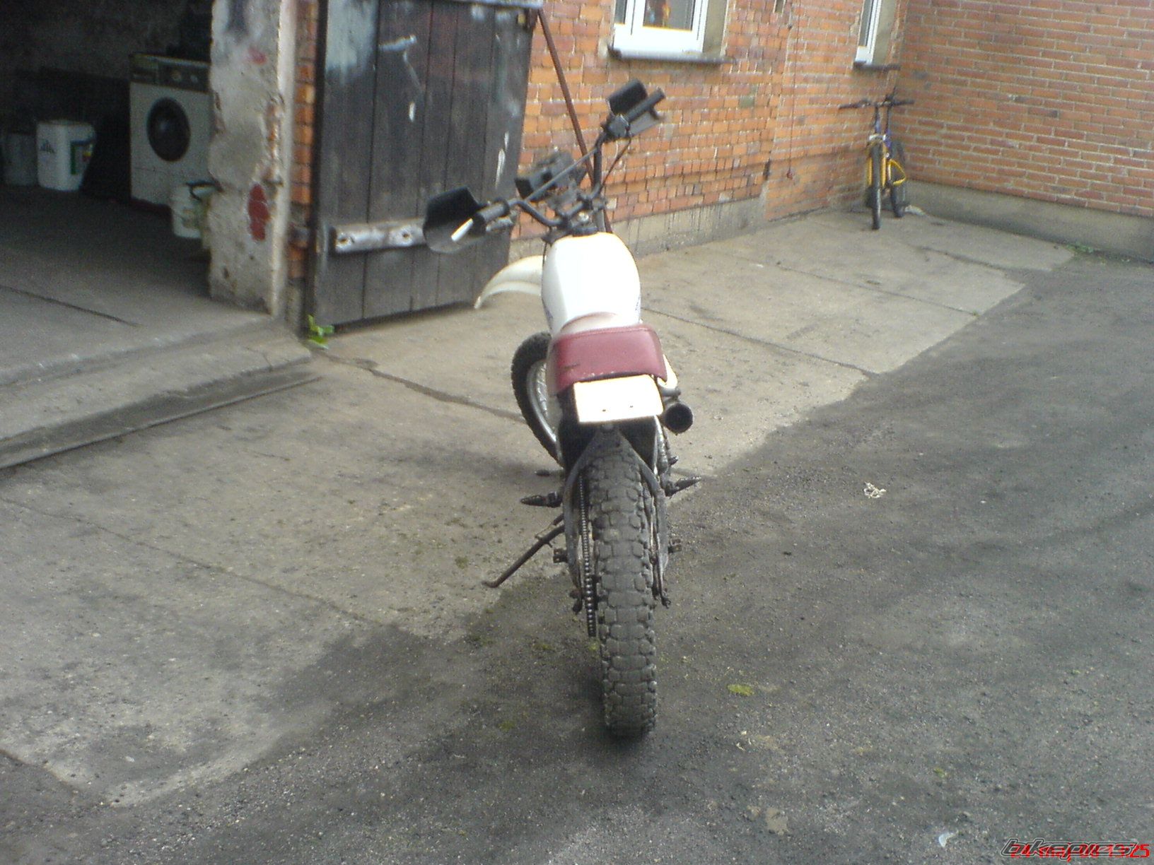 Photo 1852823