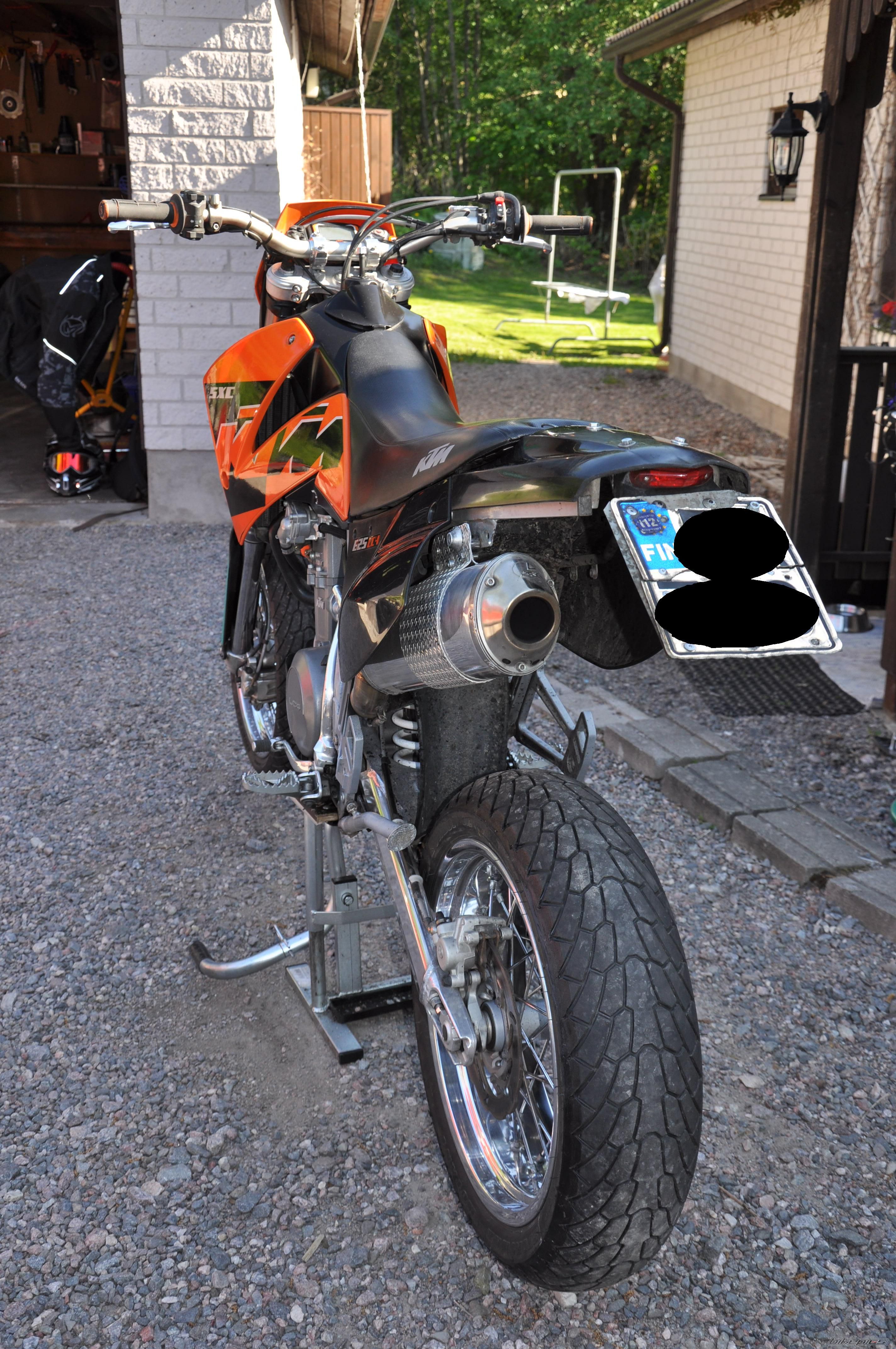 Photo 1853032