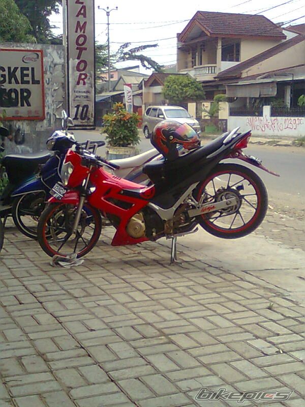 Photo 1853192
