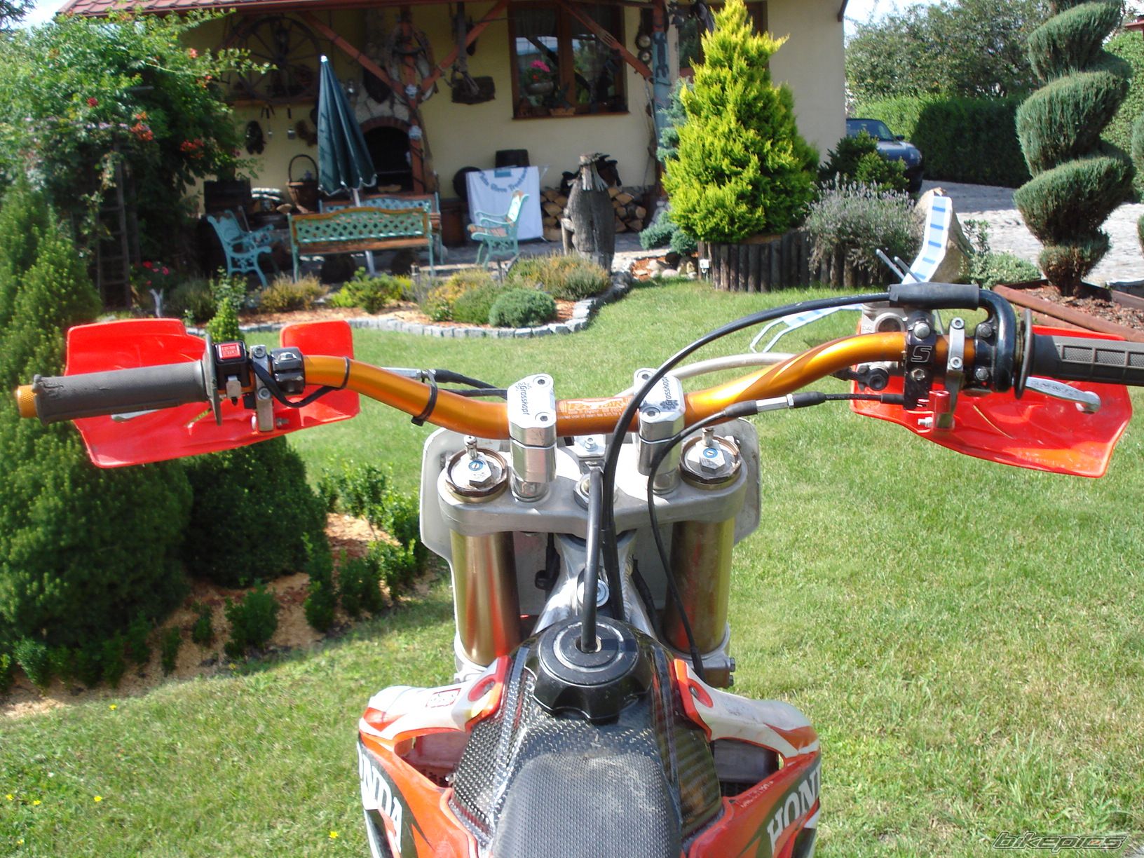Photo 1853444