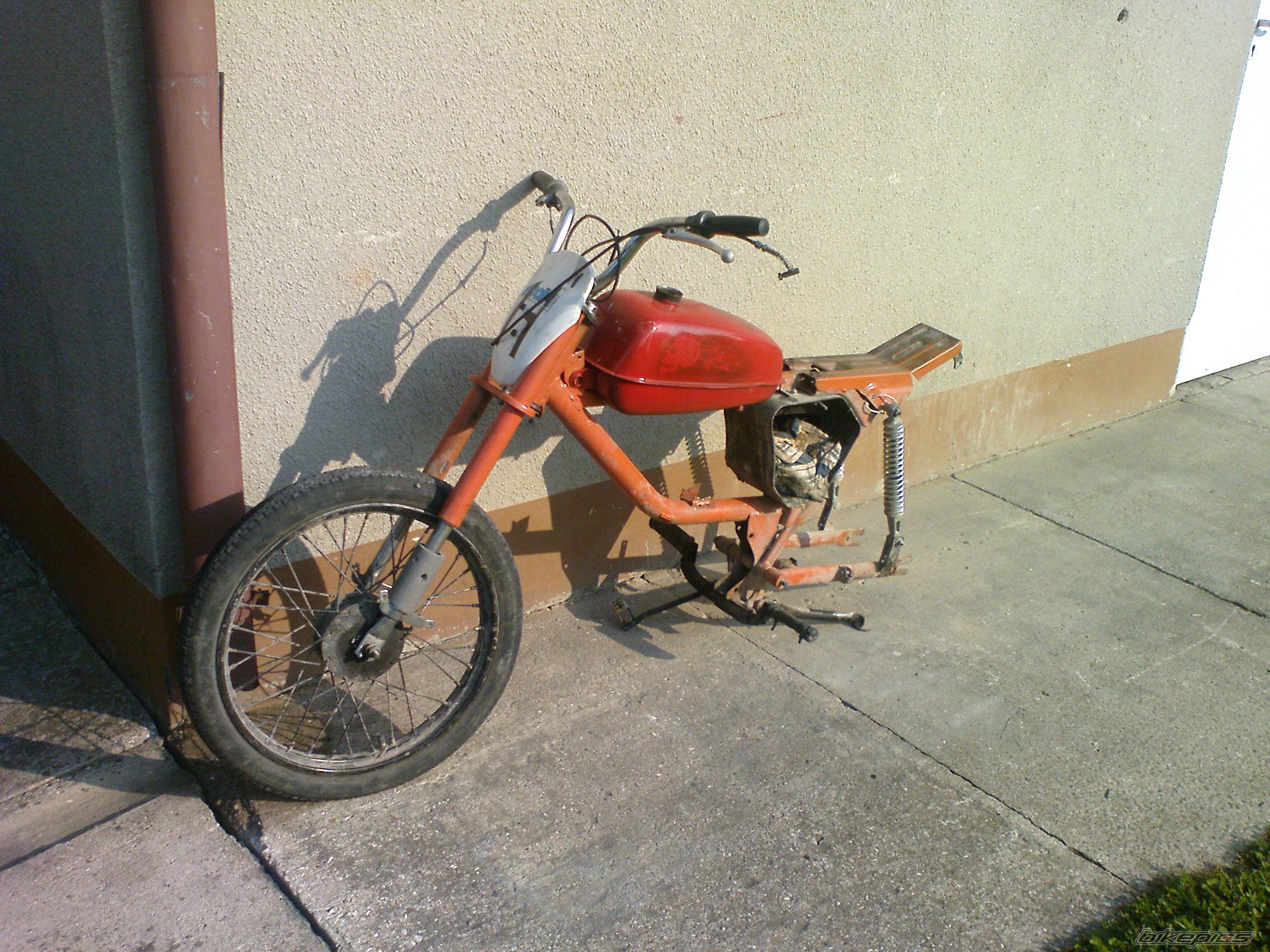 Photo 1853611