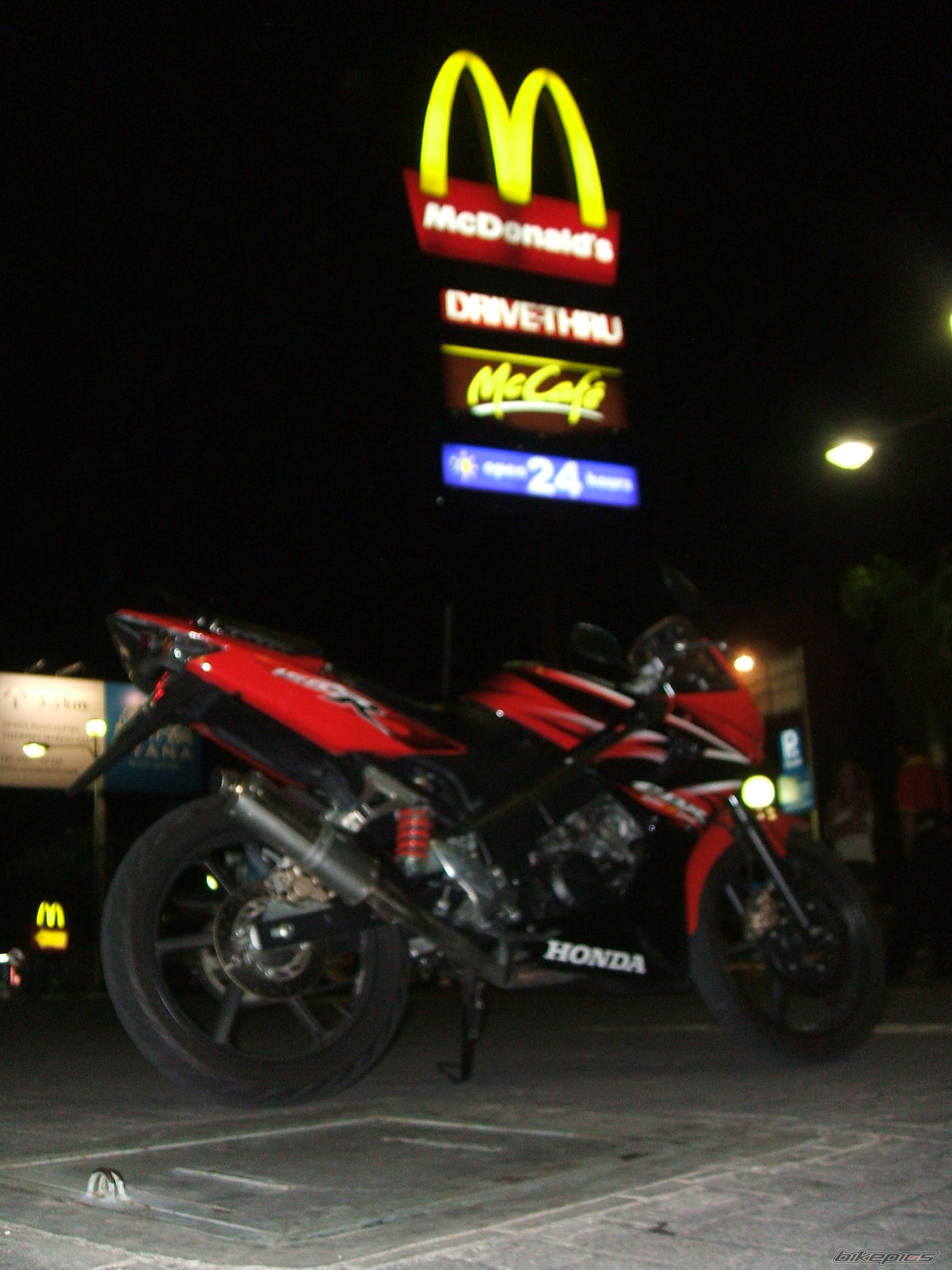 Photo 1853914