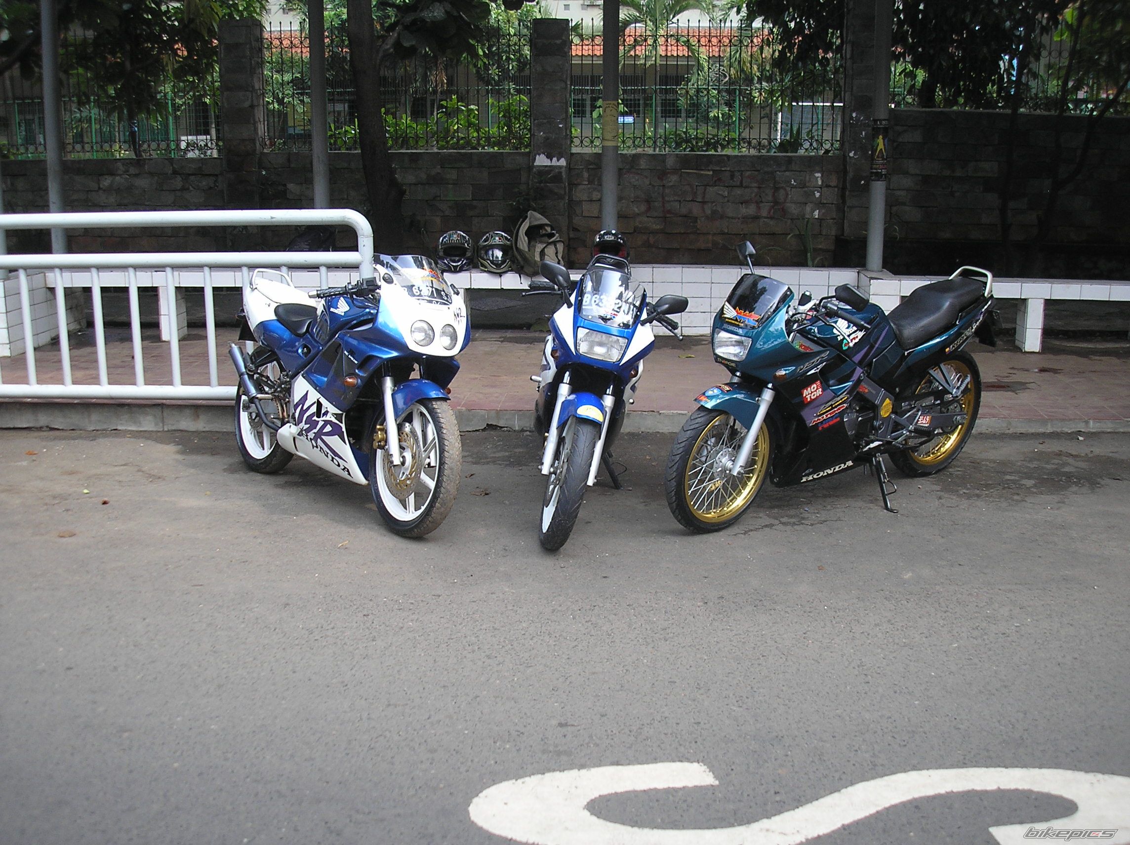 Photo 1853916
