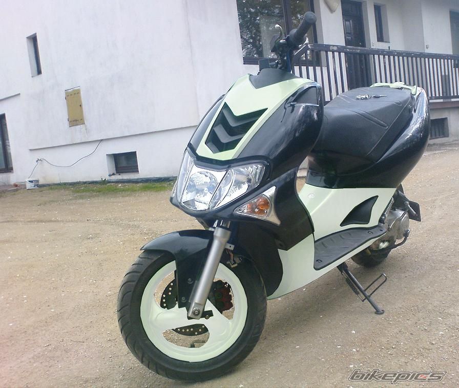 Photo 1854073