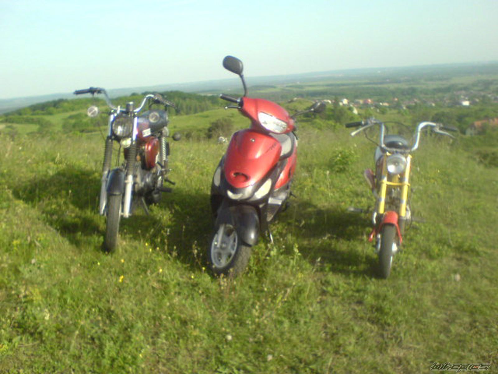 Photo 1854099