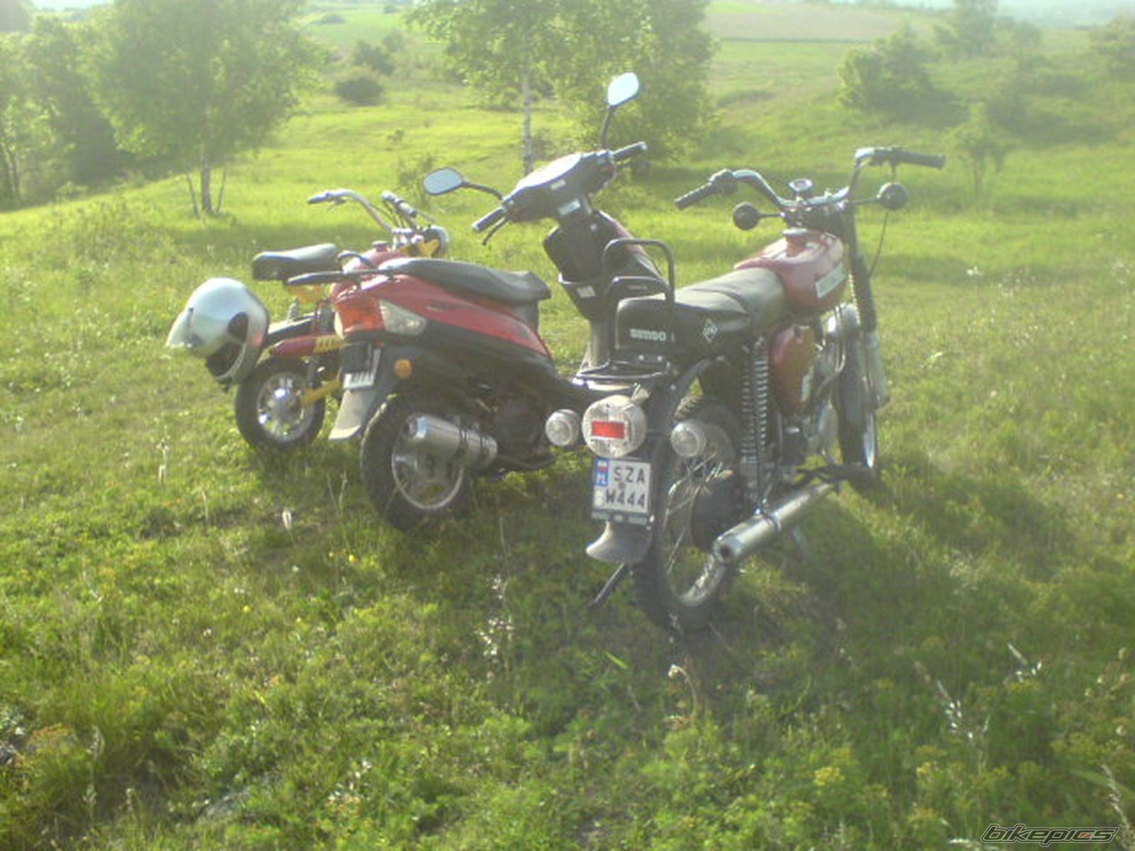 Photo 1854109