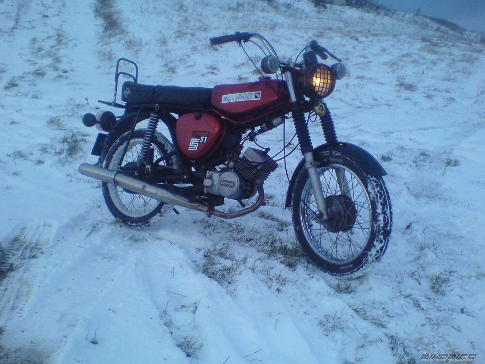 Photo 1854879
