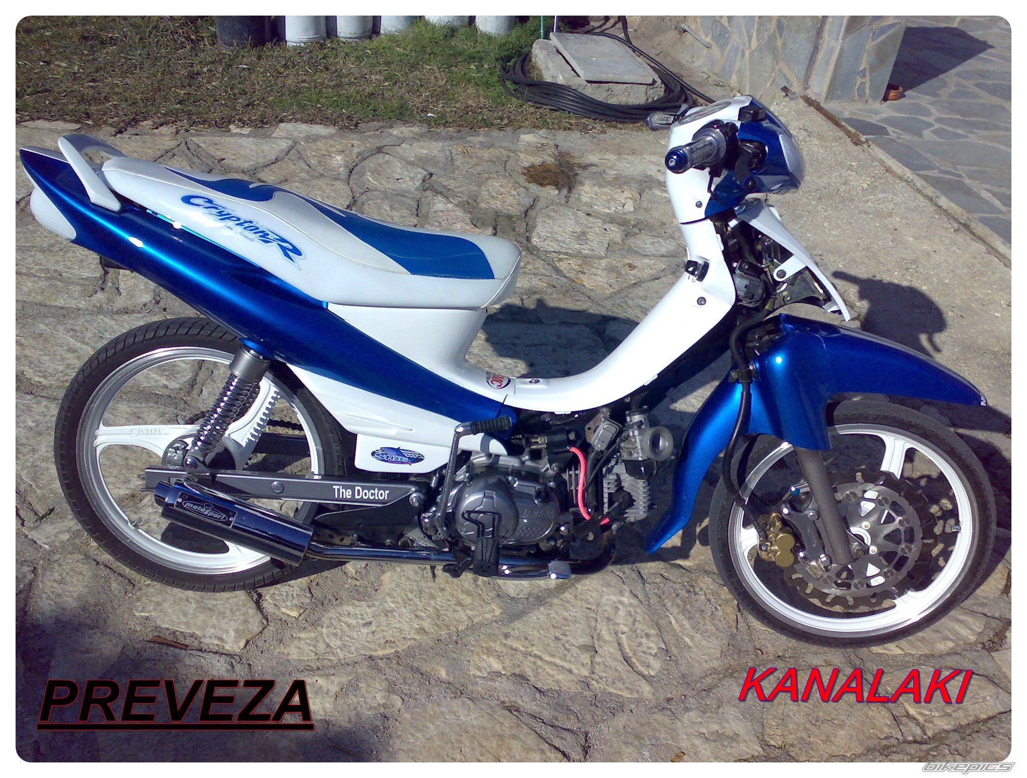 Photo 1856199