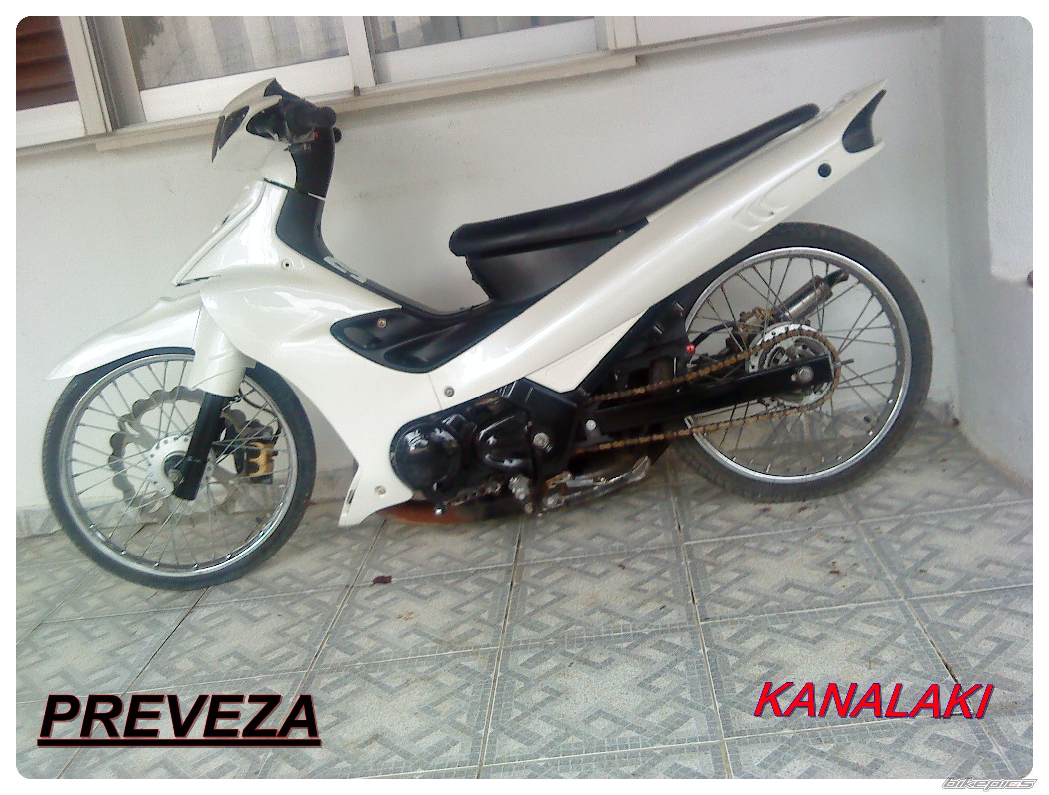 Photo 1856206