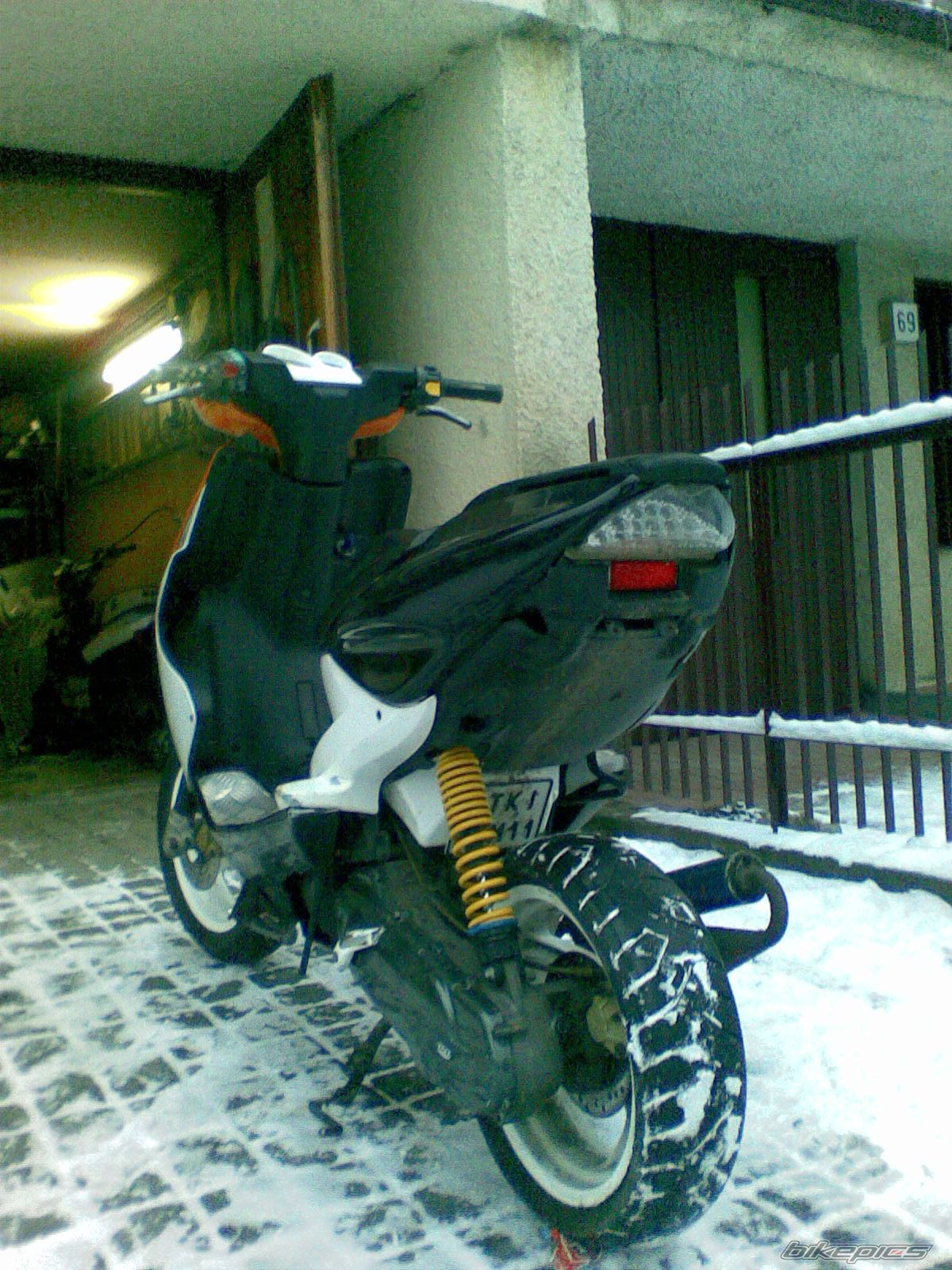 Photo 1856414