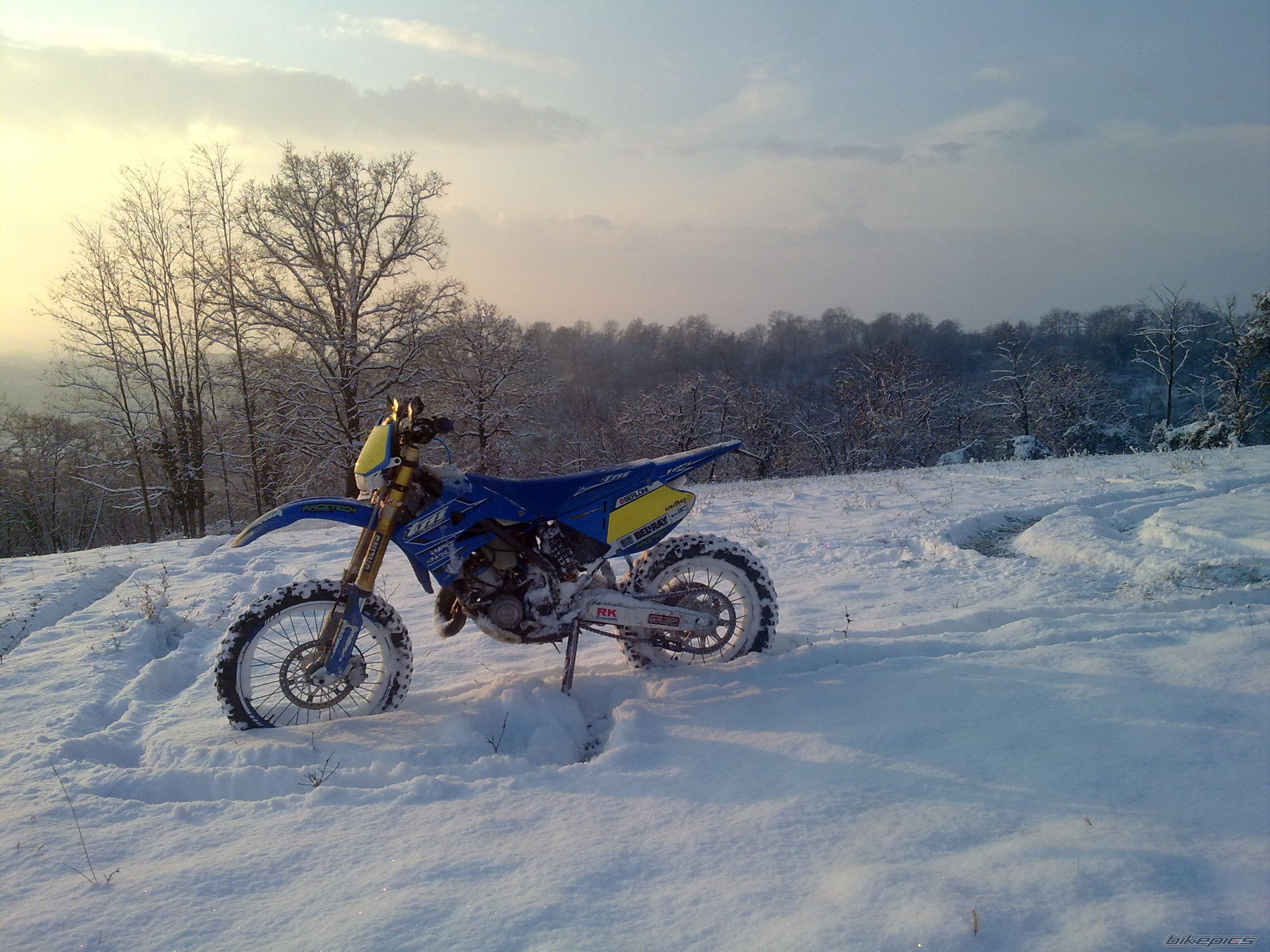 Photo 1856867