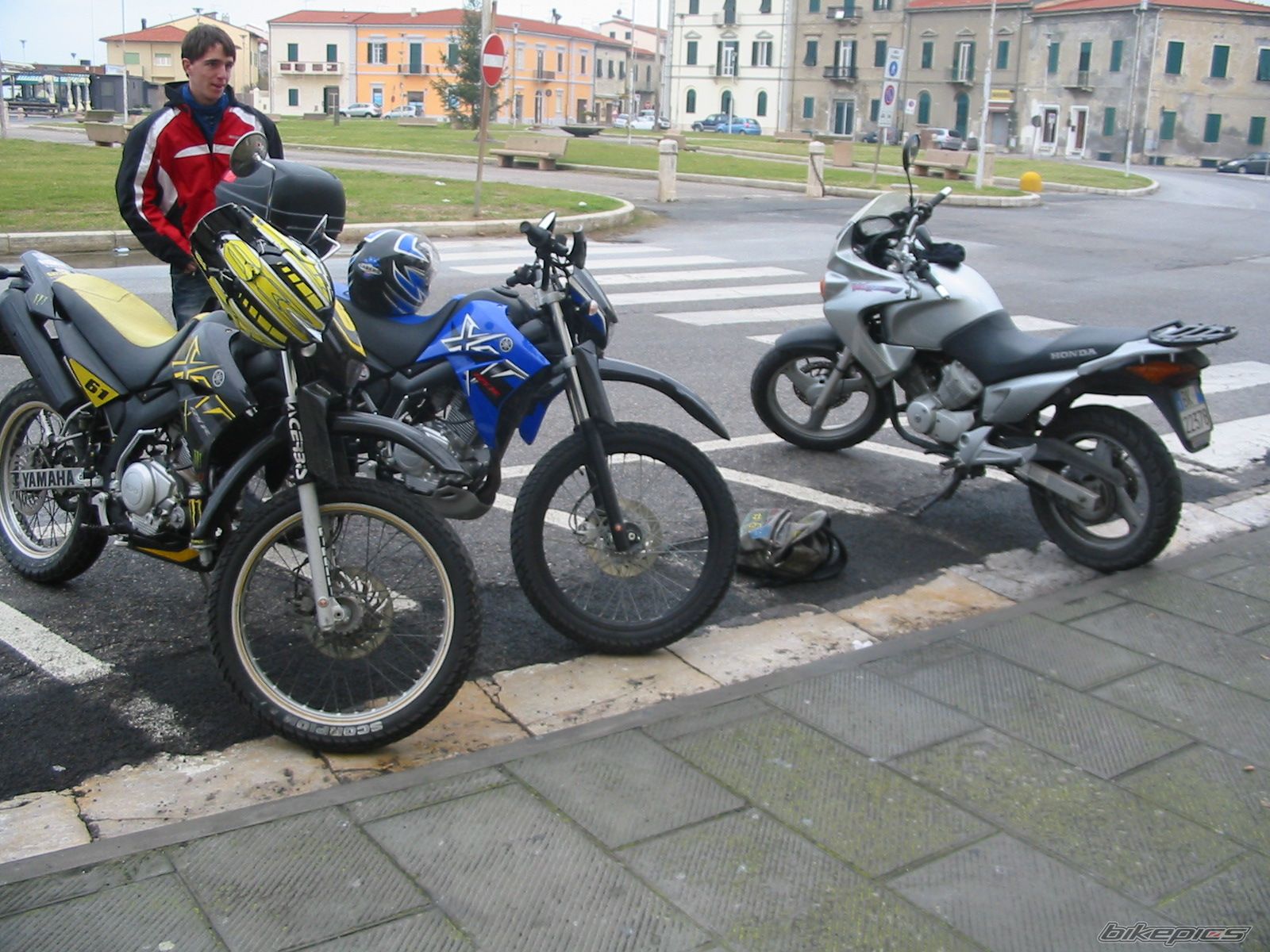 Photo 1857543