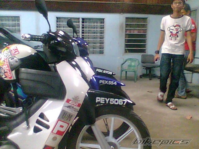 Photo 1858150