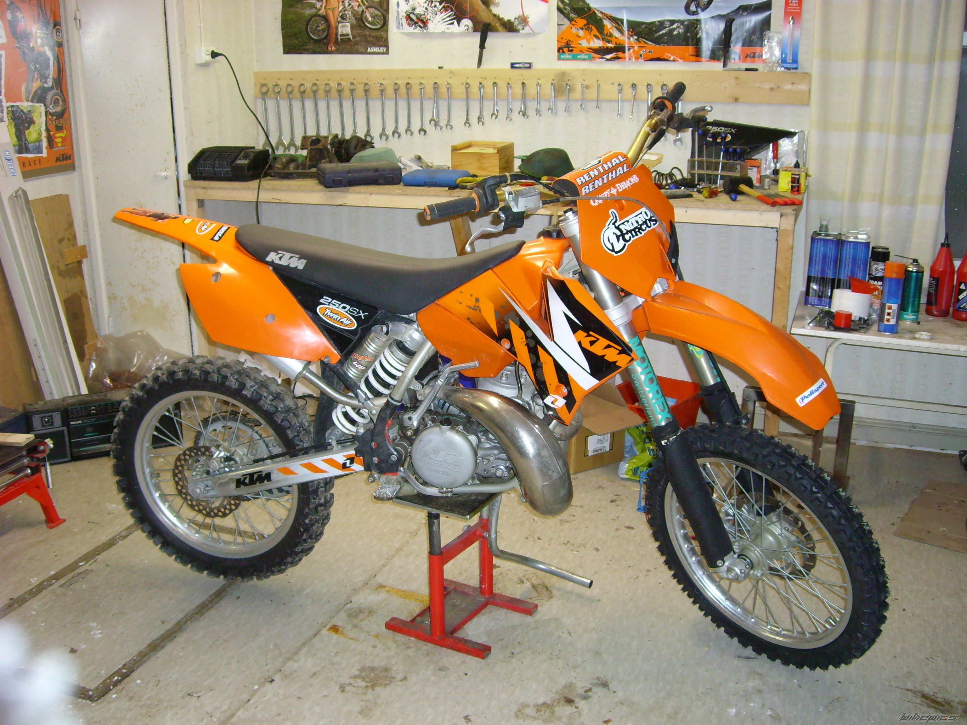 Bike Photo 1858415
