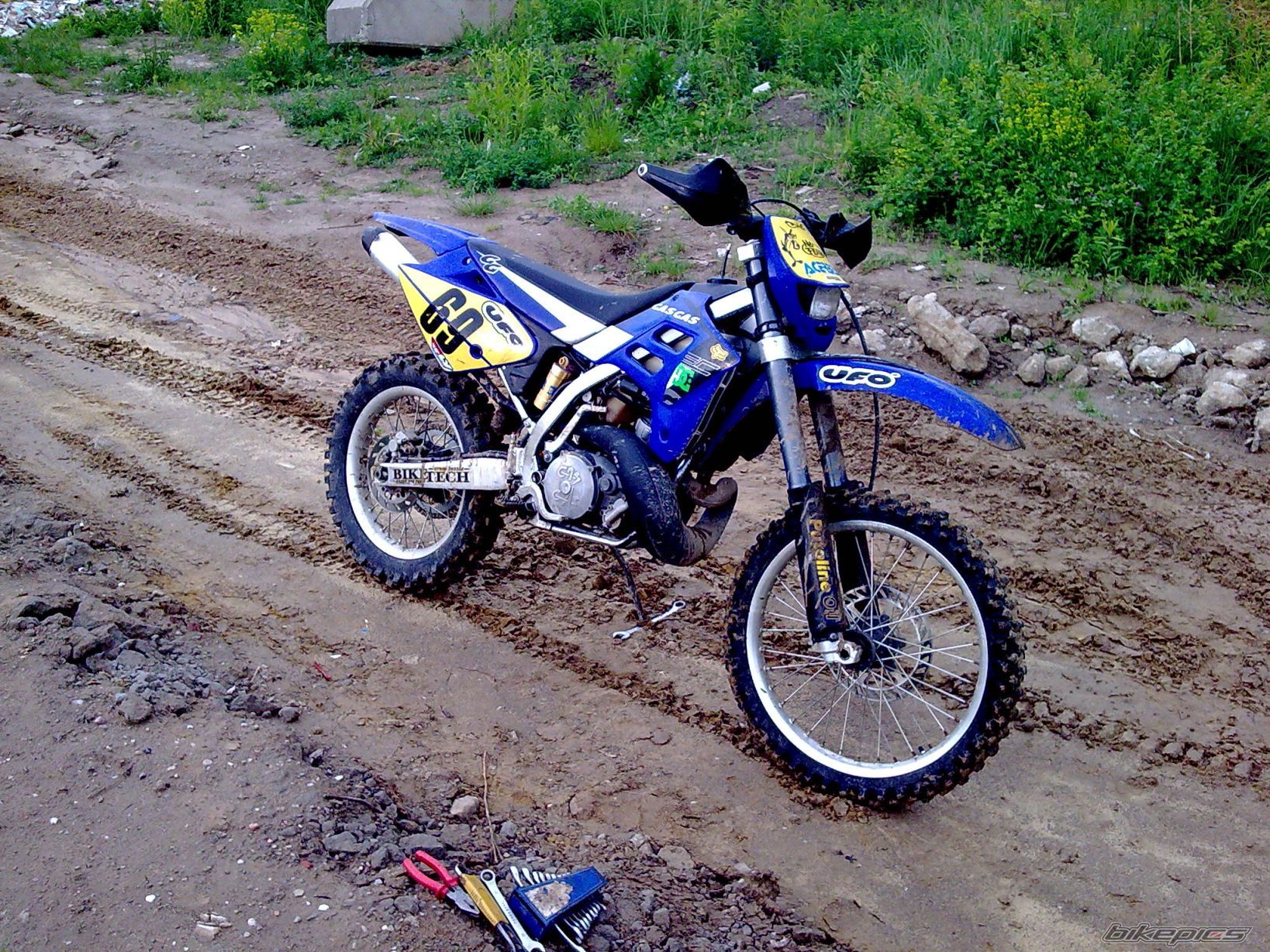 Photo 1859142