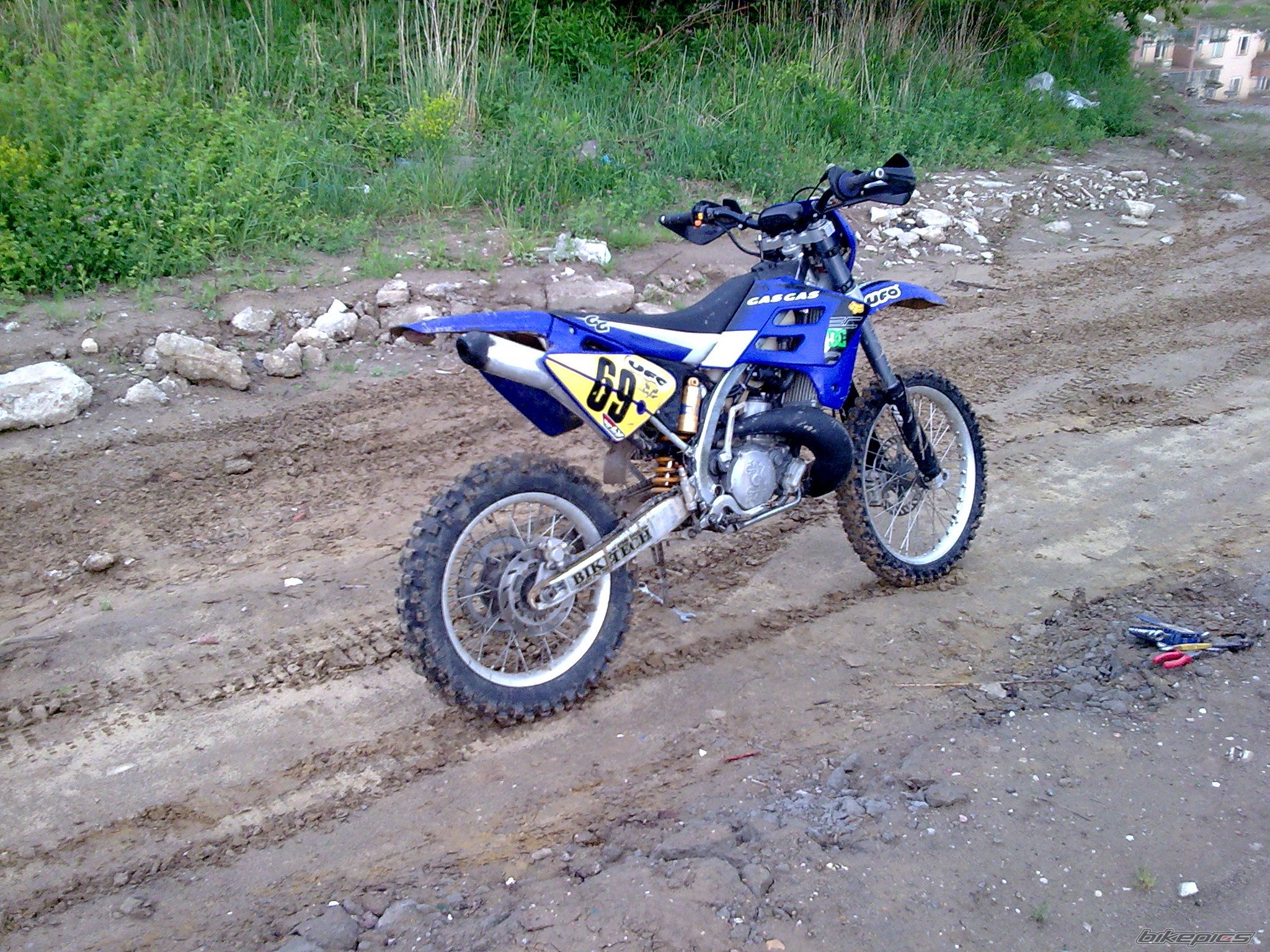 Photo 1859144