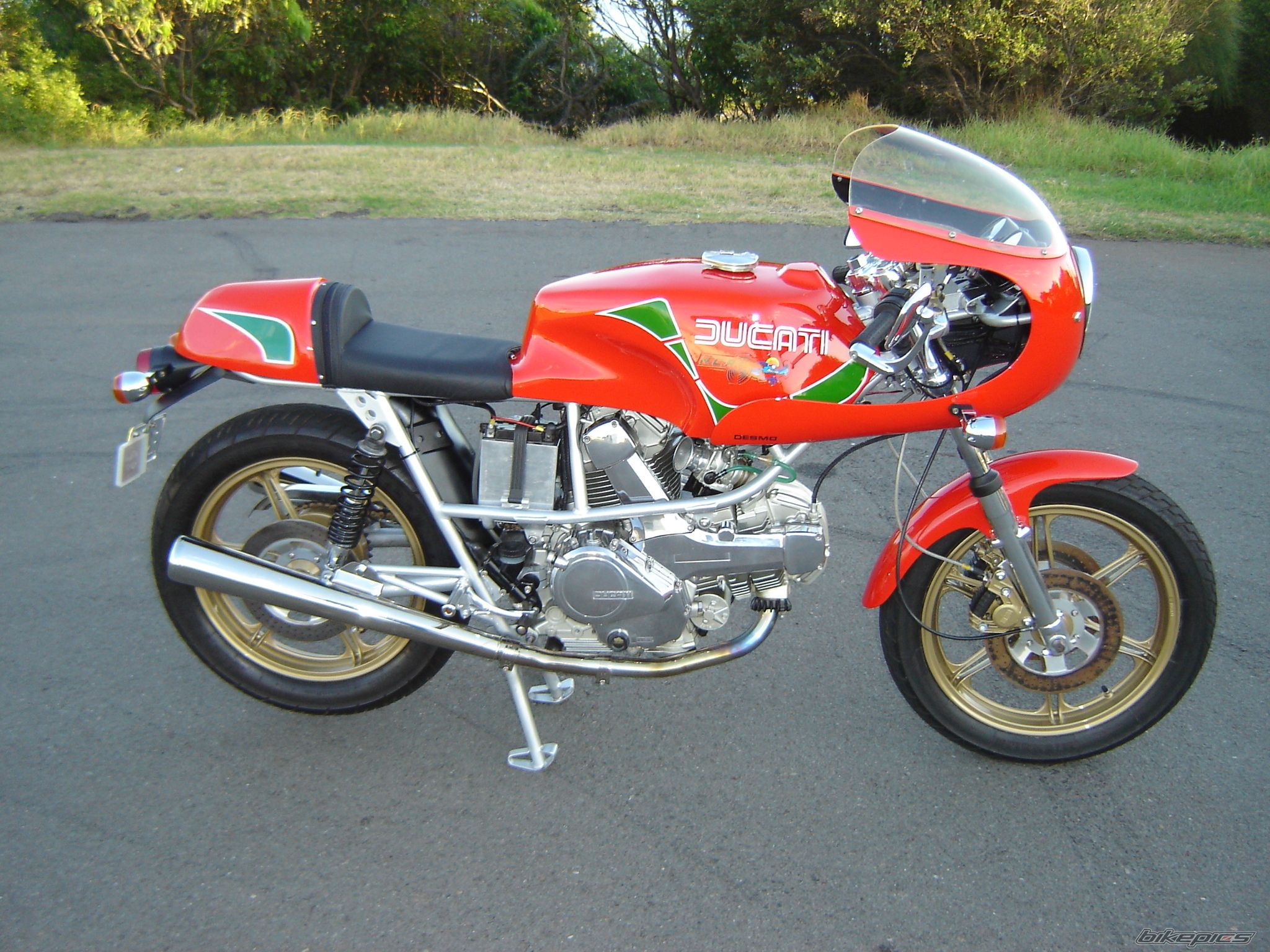 Bike Photo 1859495