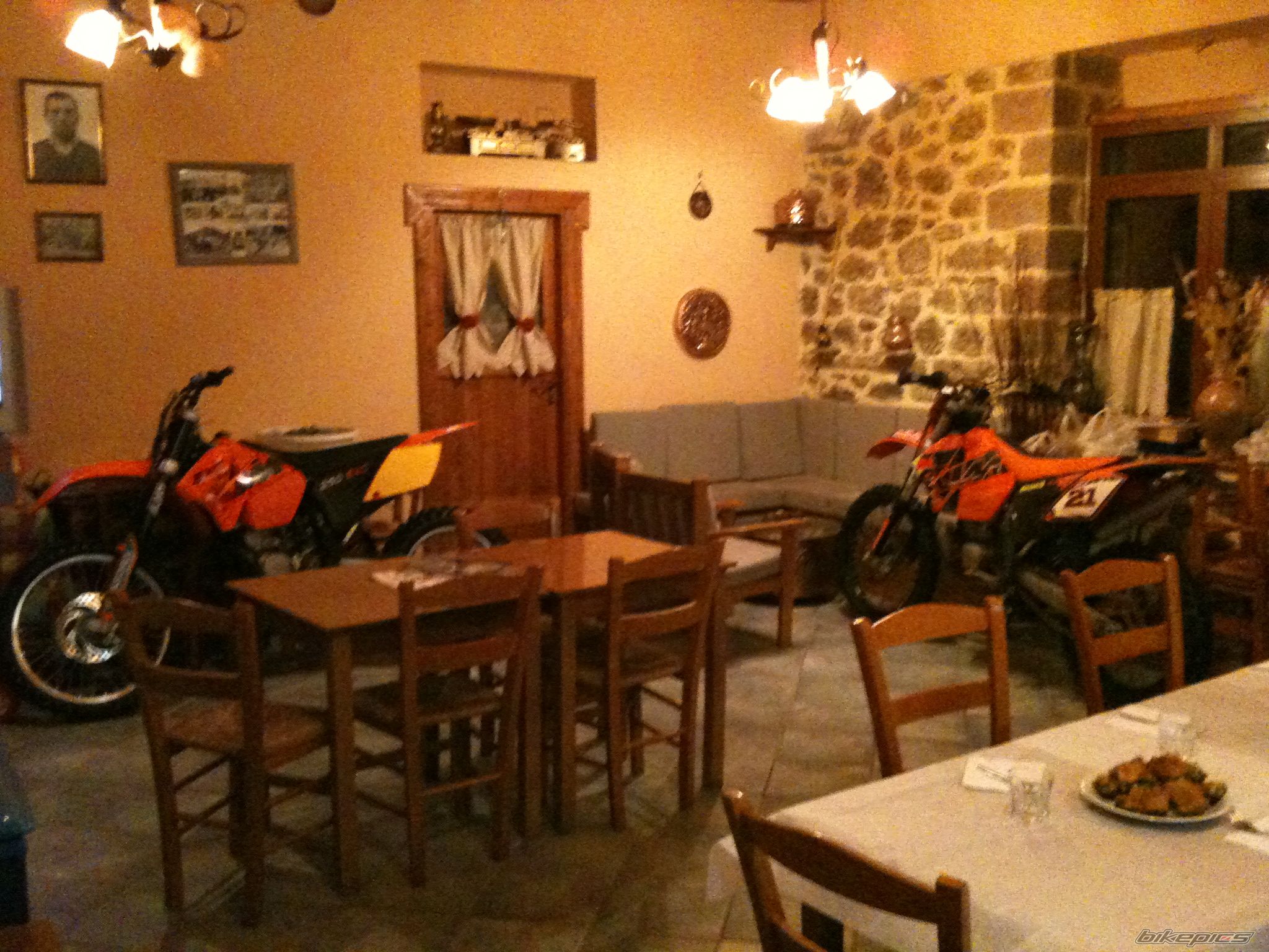 Photo 1859705