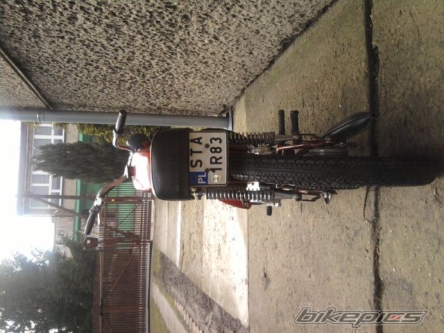 Photo 1860144