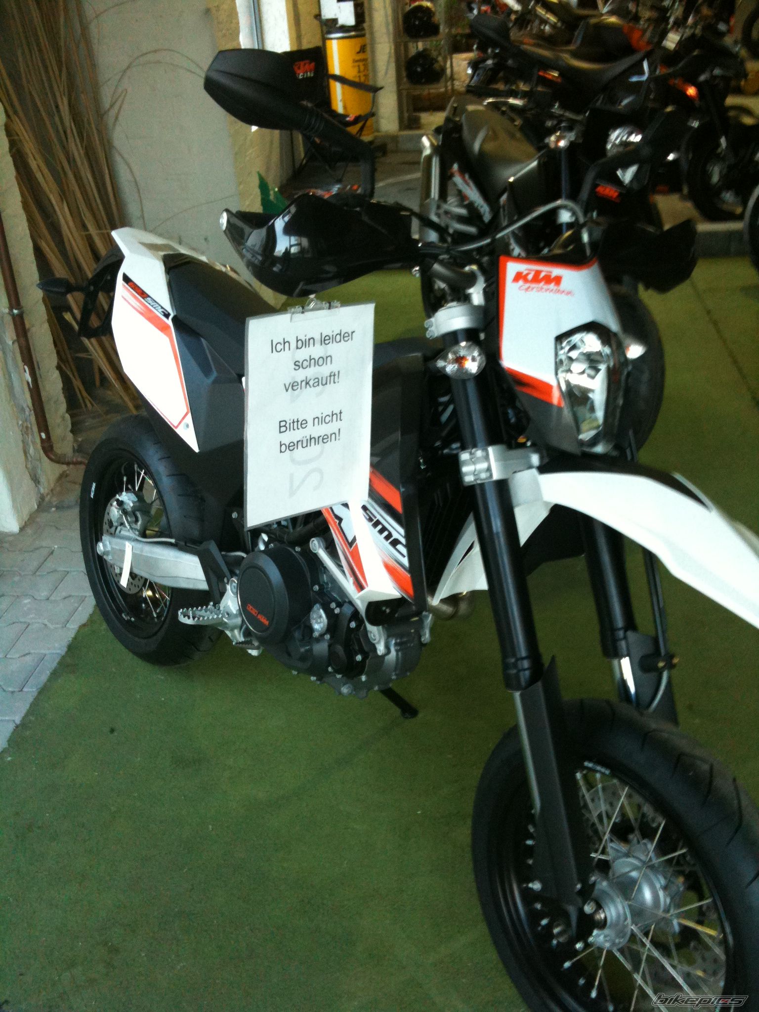 Bike Photo 1860772