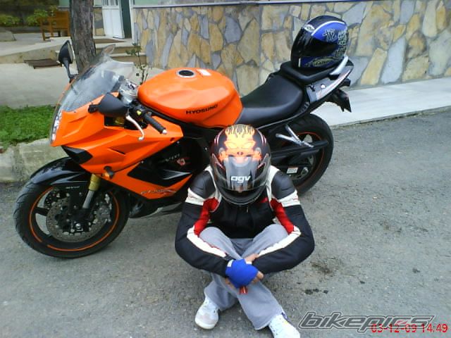 Photo 1861161