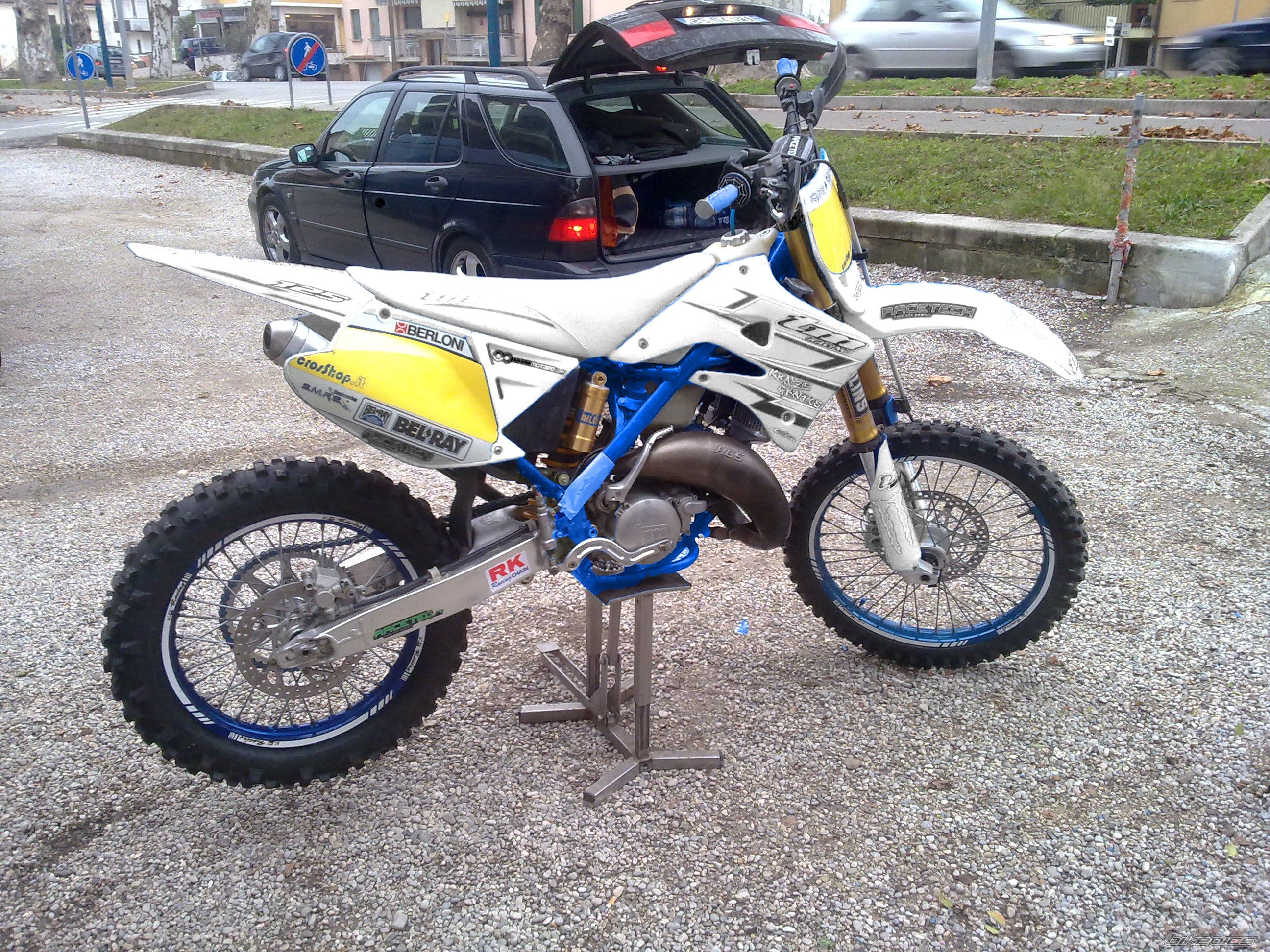 Photo 1861426