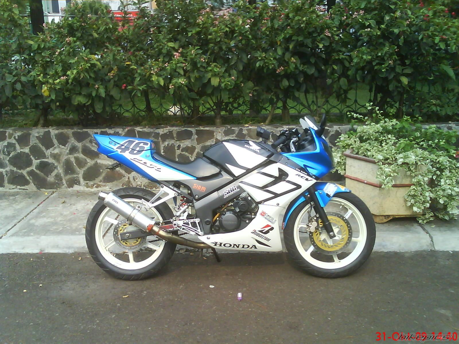 Photo 1861696