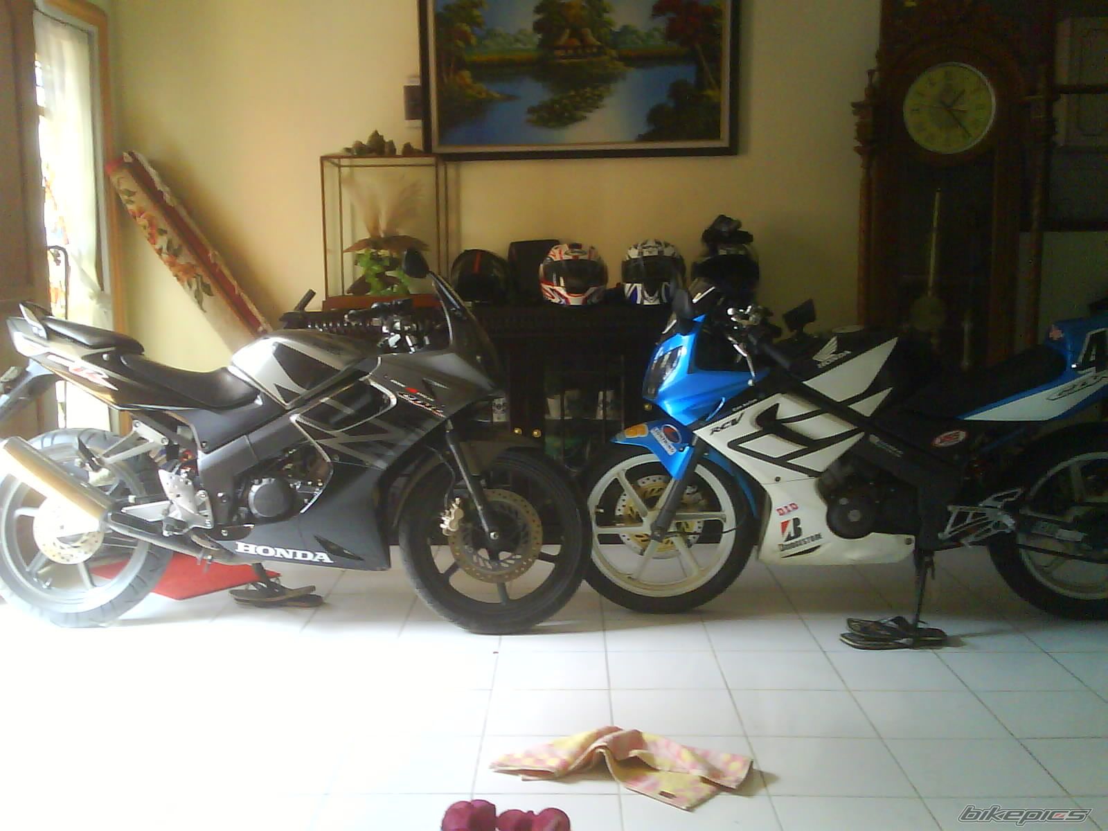 Photo 1861715