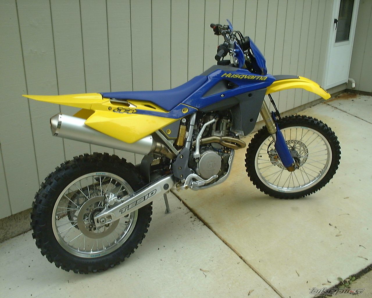 Photo 1861834