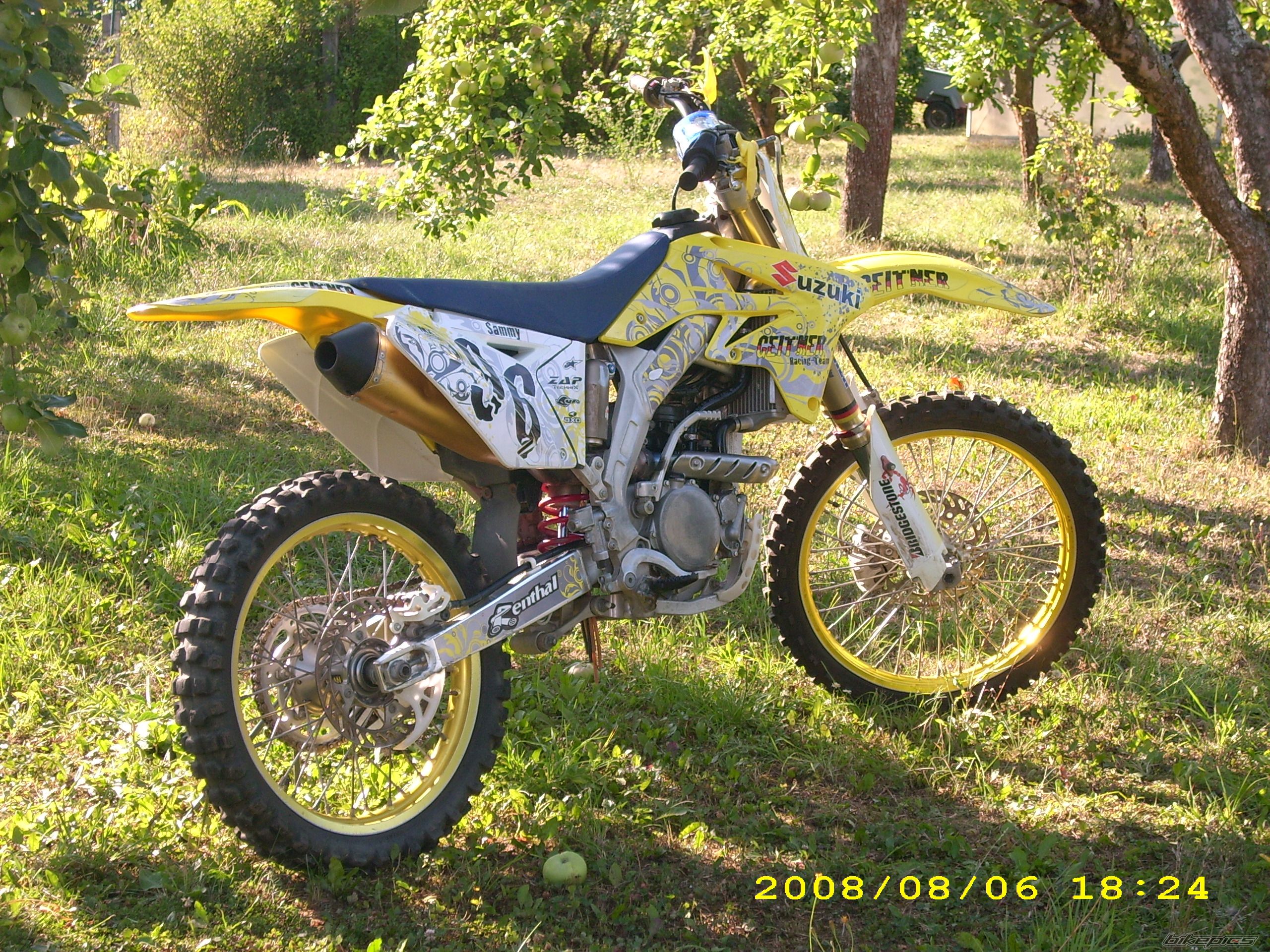 Photo 1862197