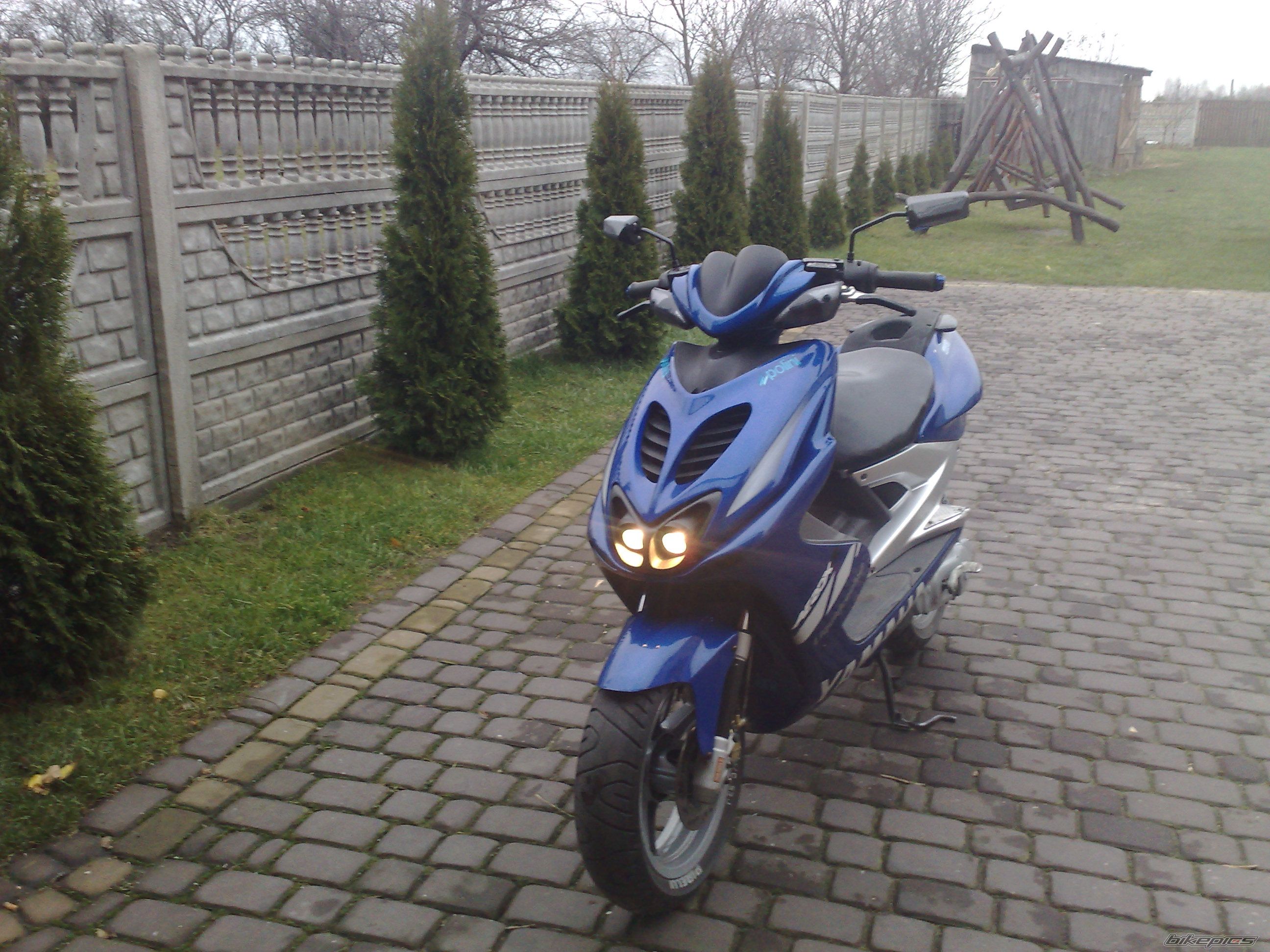 Photo 1863464