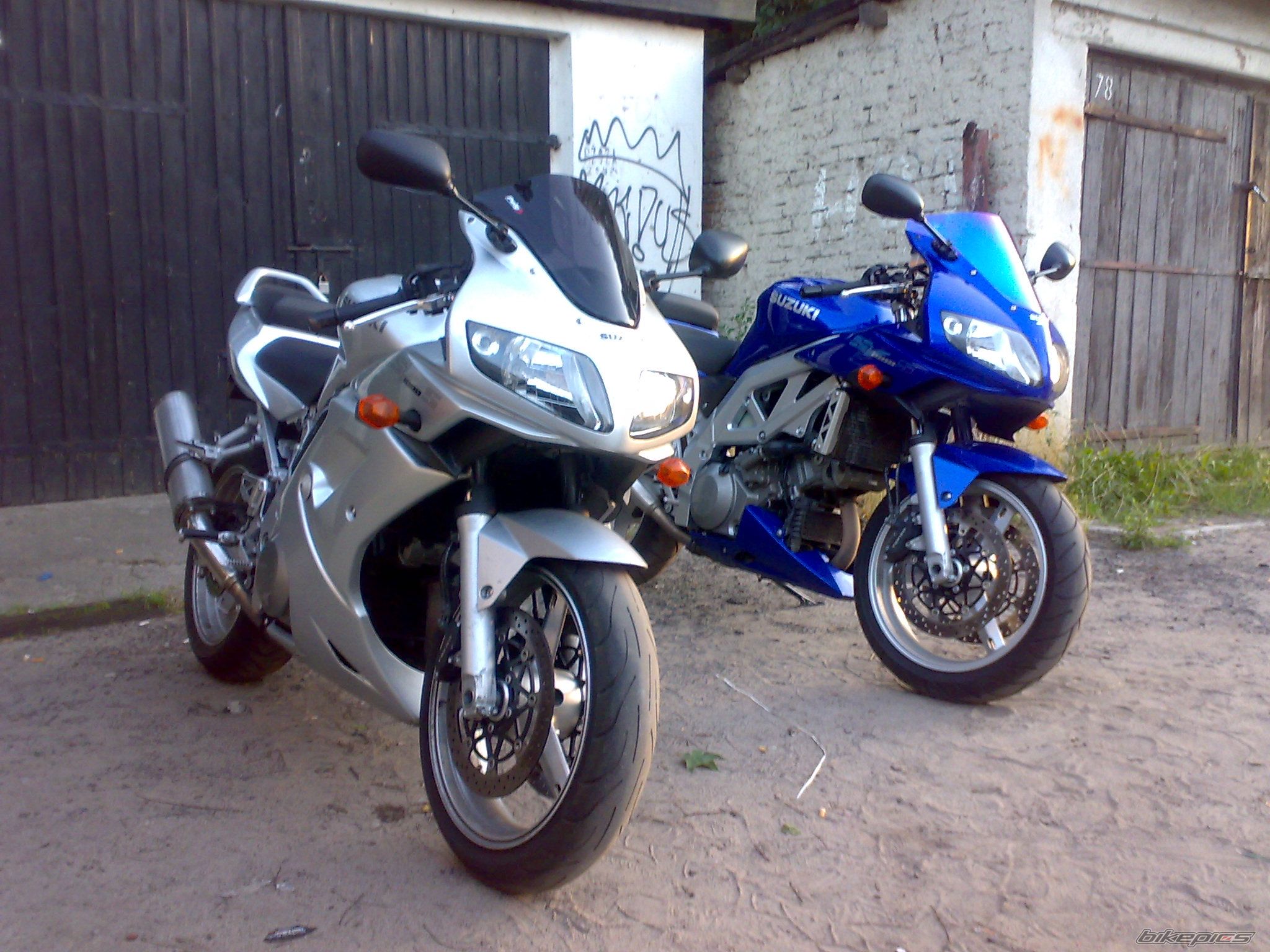 Photo 1863509