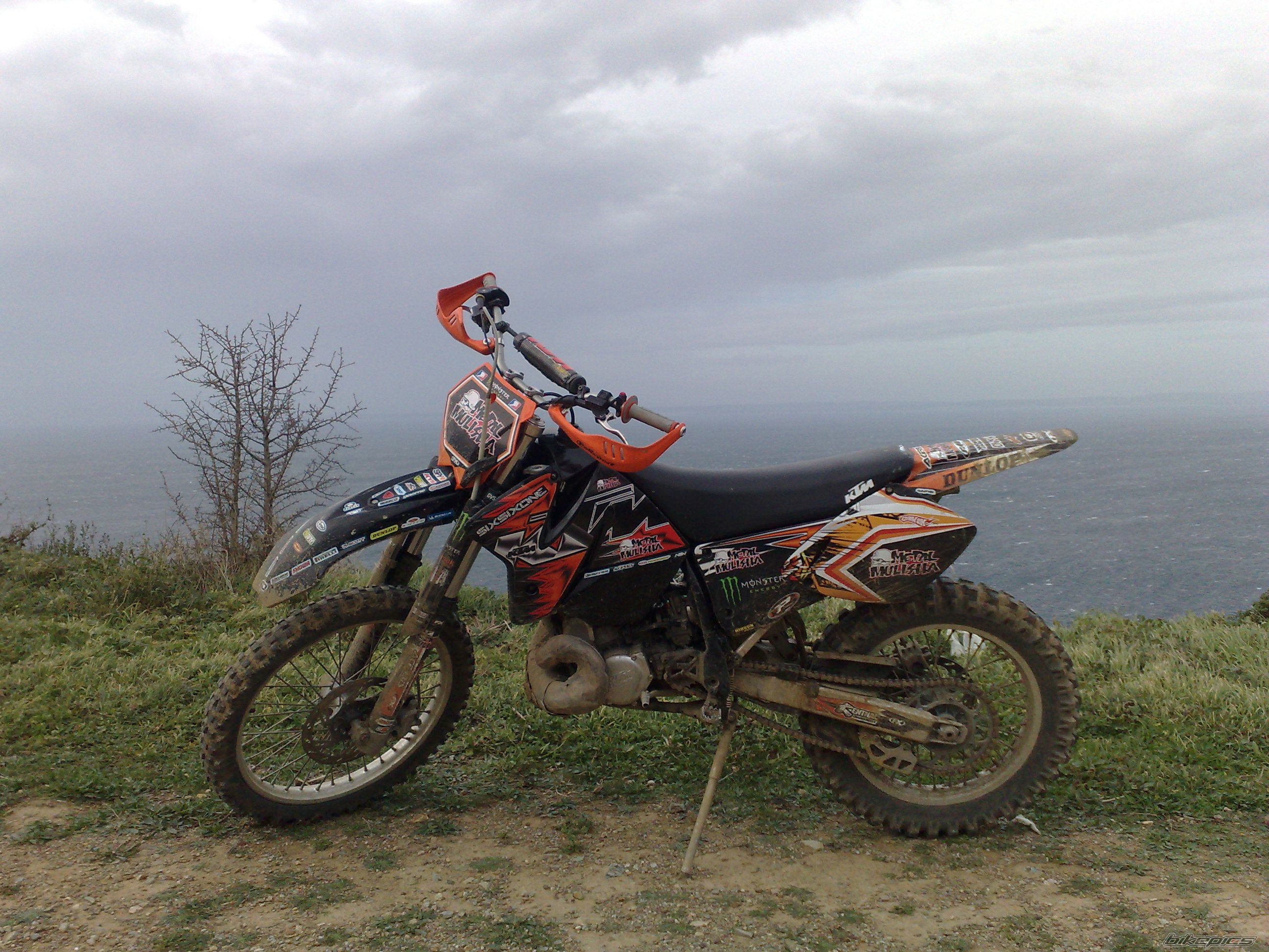 Photo 1863929