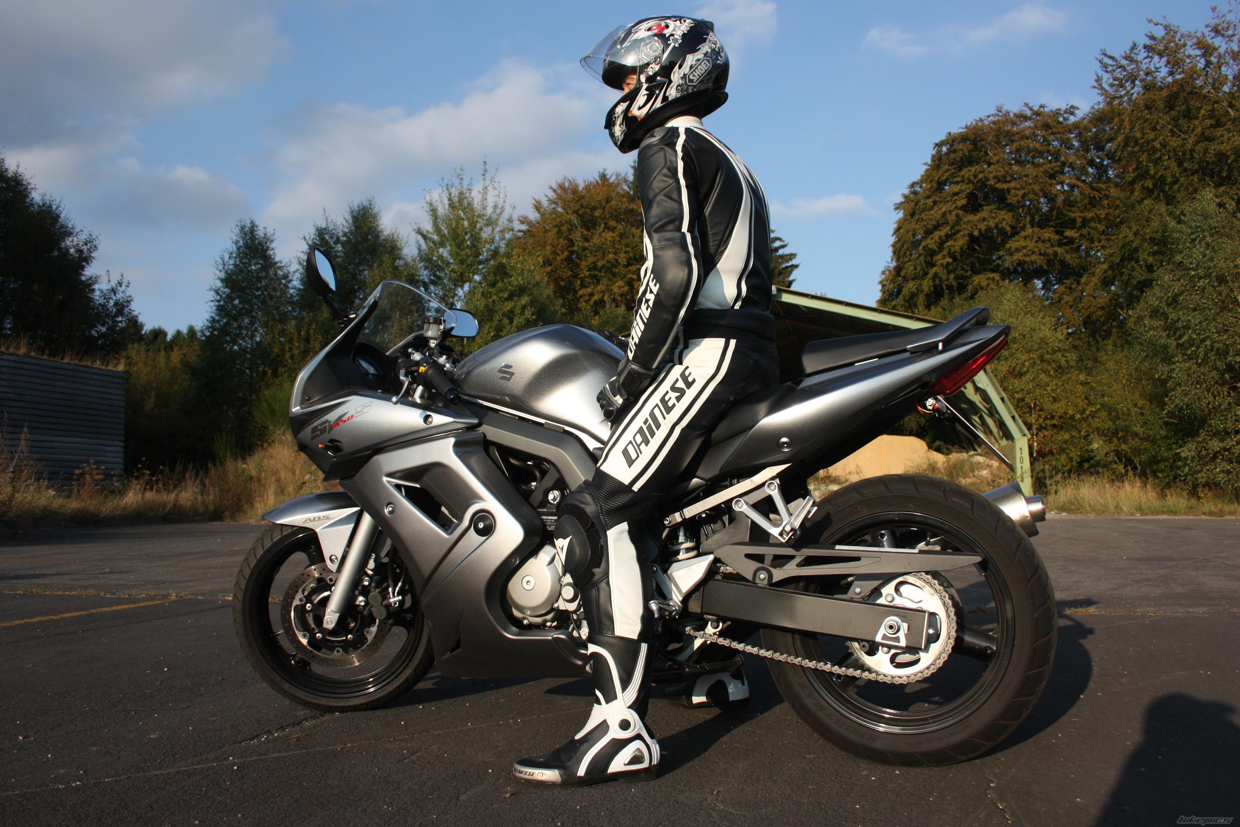 Bike Photo 1863936
