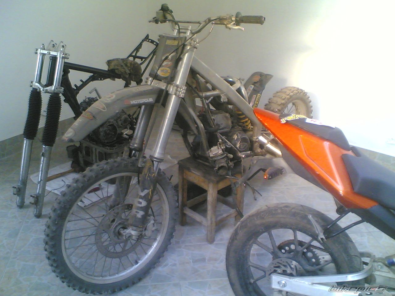 Photo 1863958