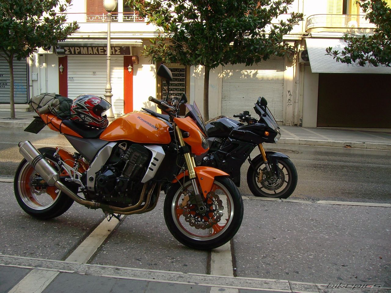 Photo 1863975