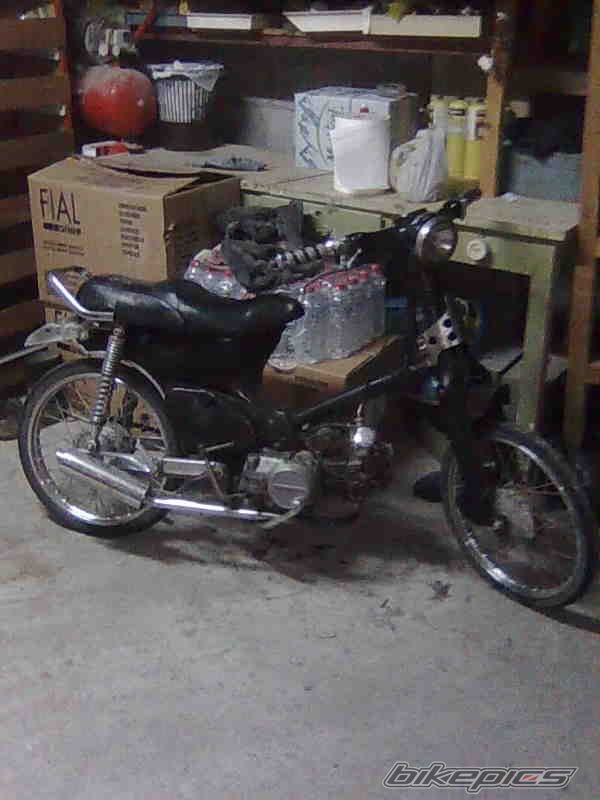 Photo 1864004
